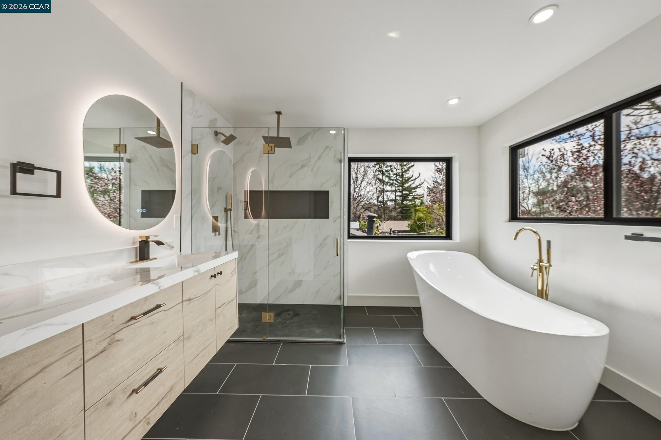 Detail Gallery Image 19 of 27 For 295 Foothill Blvd, Napa,  CA 94558 - 4 Beds | 3 Baths