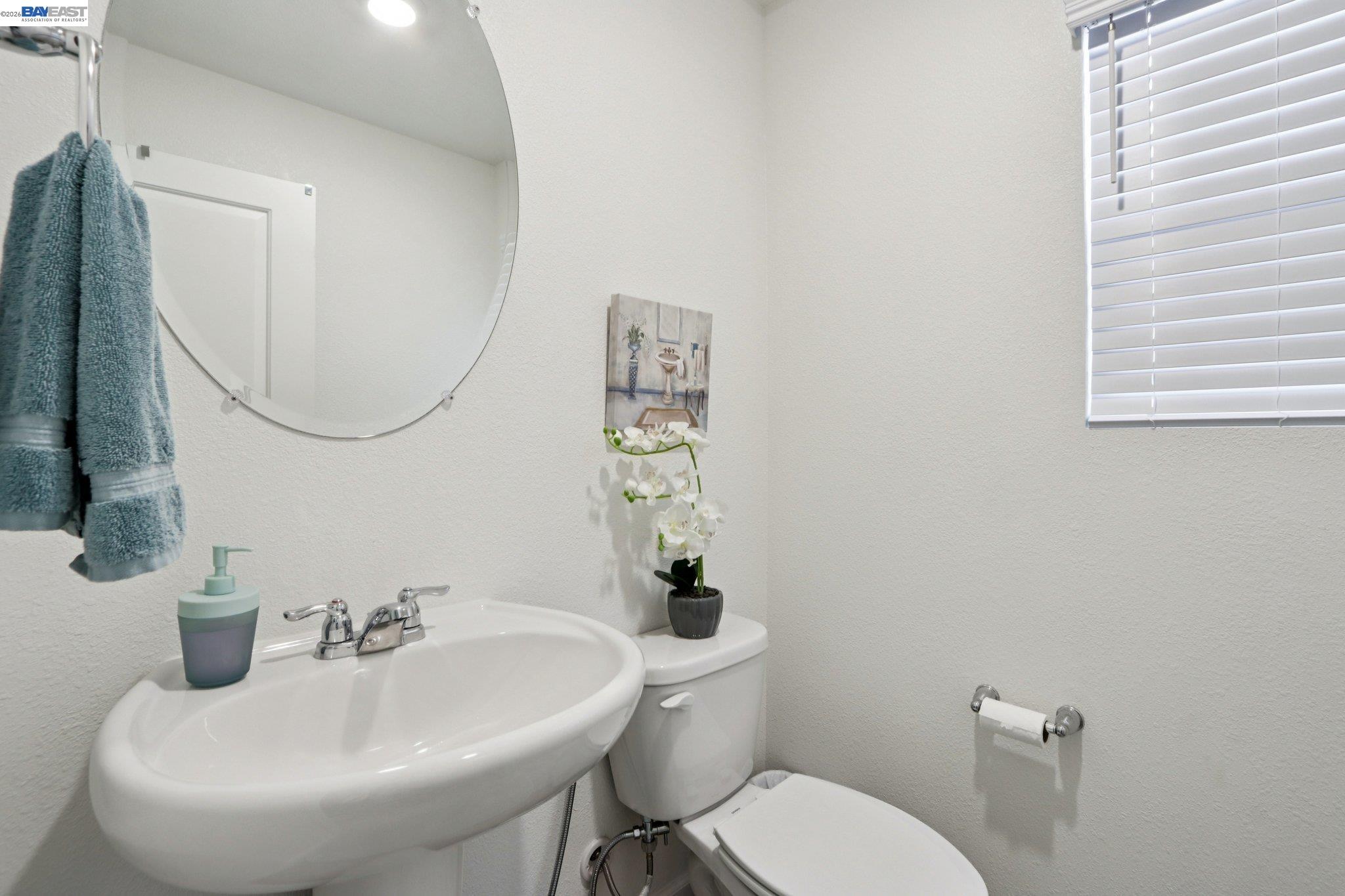 Detail Gallery Image 24 of 38 For 1449 Dorona Ln, Manteca,  CA 95336 - 4 Beds | 2/1 Baths