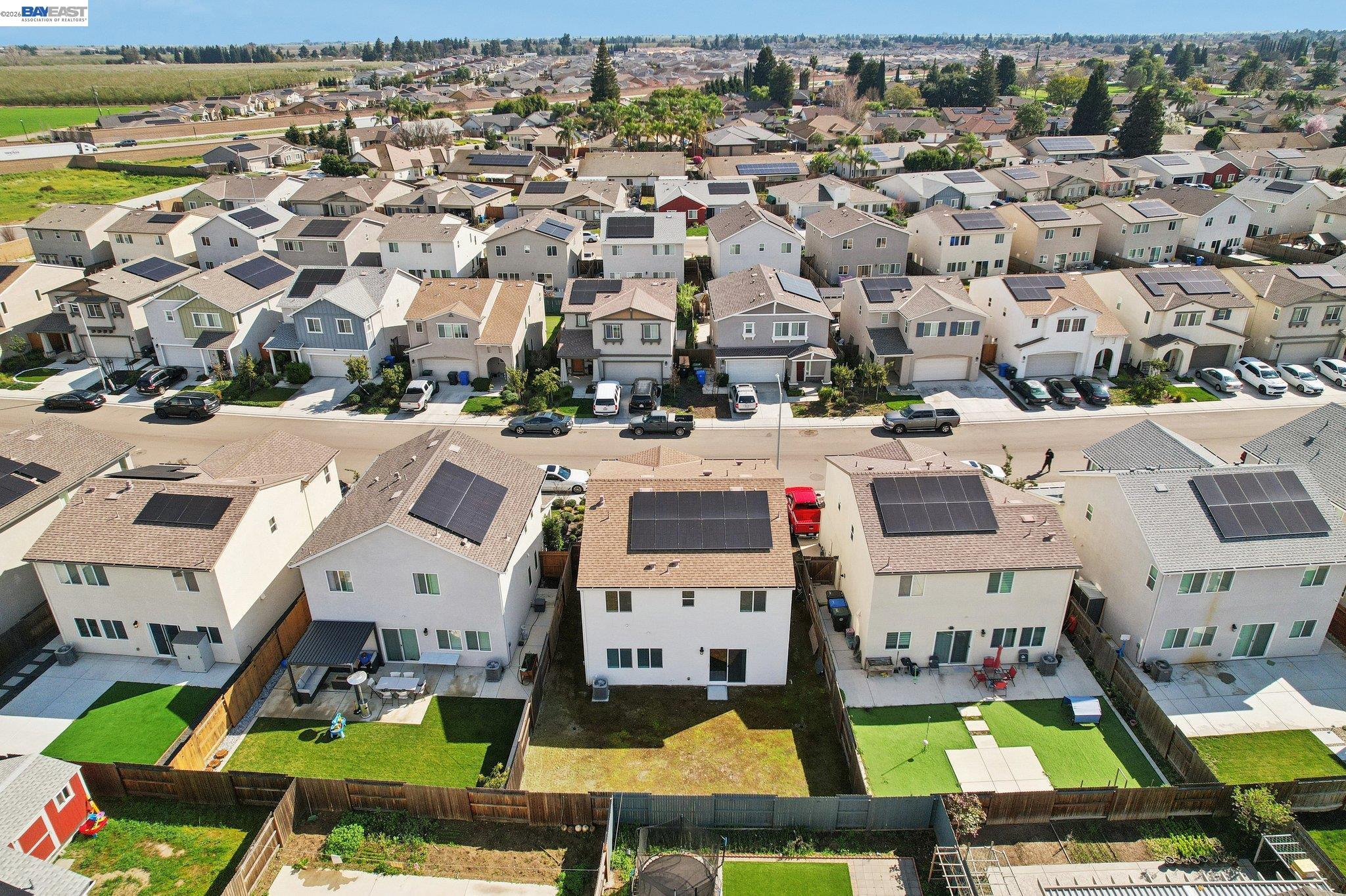 Detail Gallery Image 35 of 38 For 1449 Dorona Ln, Manteca,  CA 95336 - 4 Beds | 2/1 Baths