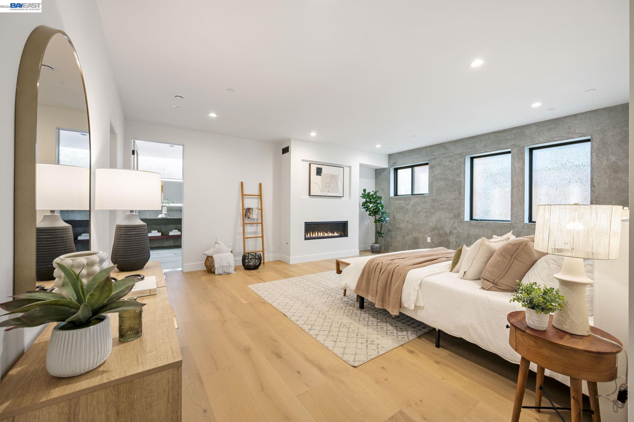 Detail Gallery Image 32 of 60 For 5883 Margarido Dr, Oakland,  CA 94618 - 5 Beds | 5/1 Baths