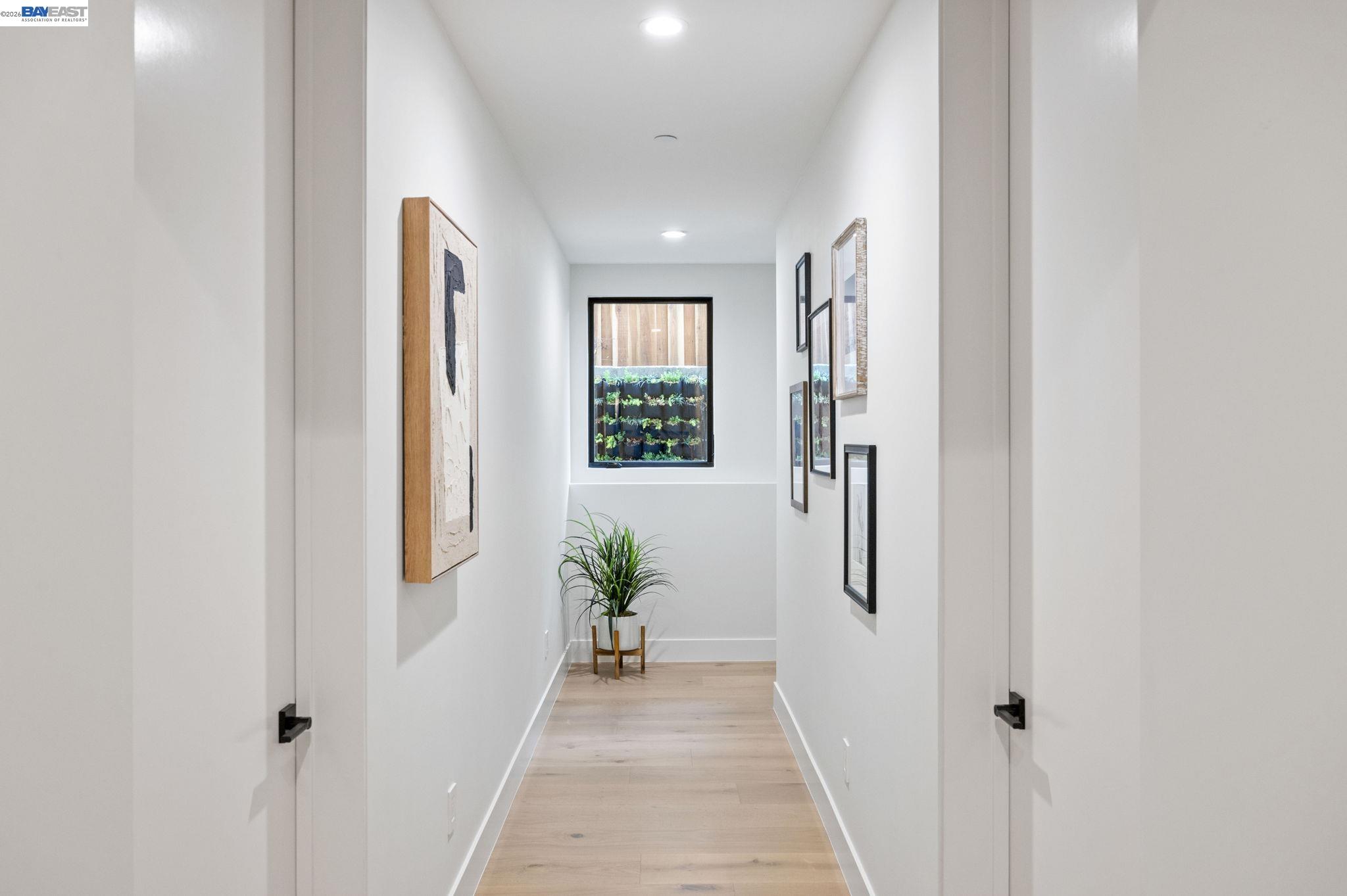 Detail Gallery Image 41 of 60 For 5883 Margarido Dr, Oakland,  CA 94618 - 5 Beds | 5/1 Baths