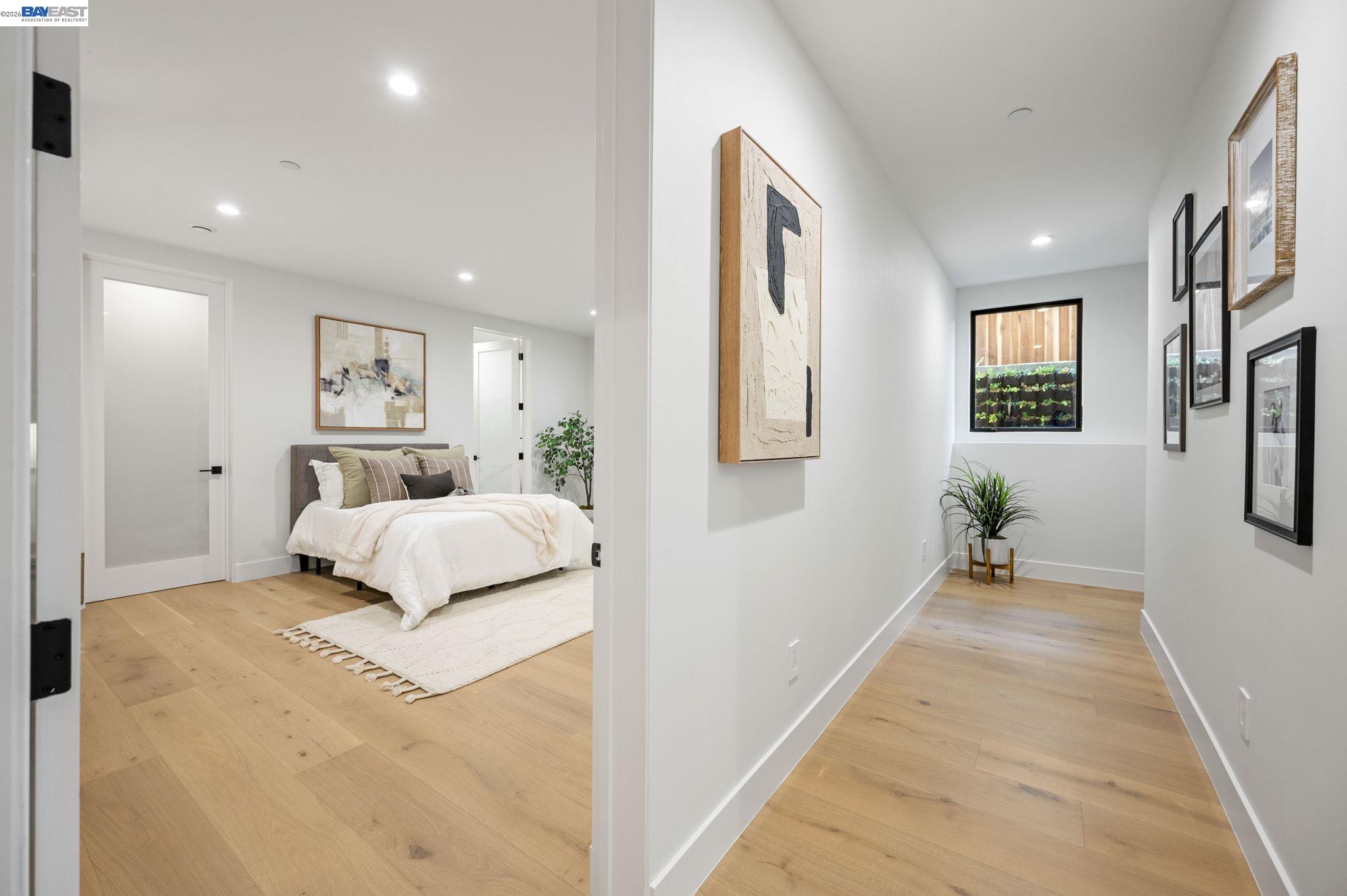 Detail Gallery Image 42 of 60 For 5883 Margarido Dr, Oakland,  CA 94618 - 5 Beds | 5/1 Baths