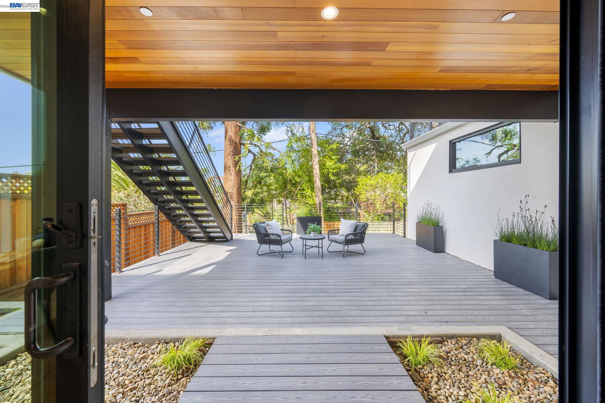 Detail Gallery Image 49 of 60 For 5883 Margarido Dr, Oakland,  CA 94618 - 5 Beds | 5/1 Baths