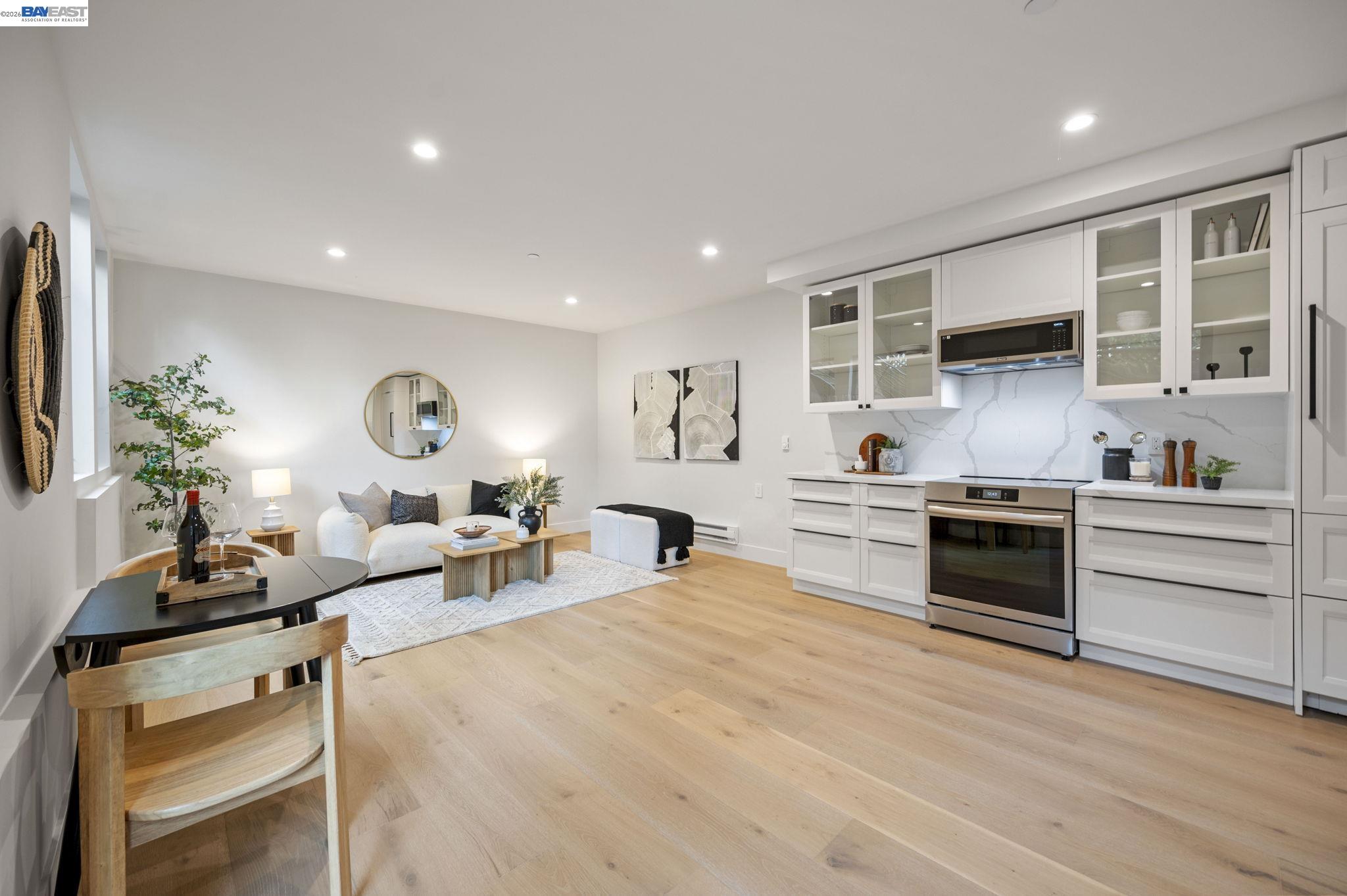 Detail Gallery Image 52 of 60 For 5883 Margarido Dr, Oakland,  CA 94618 - 5 Beds | 5/1 Baths