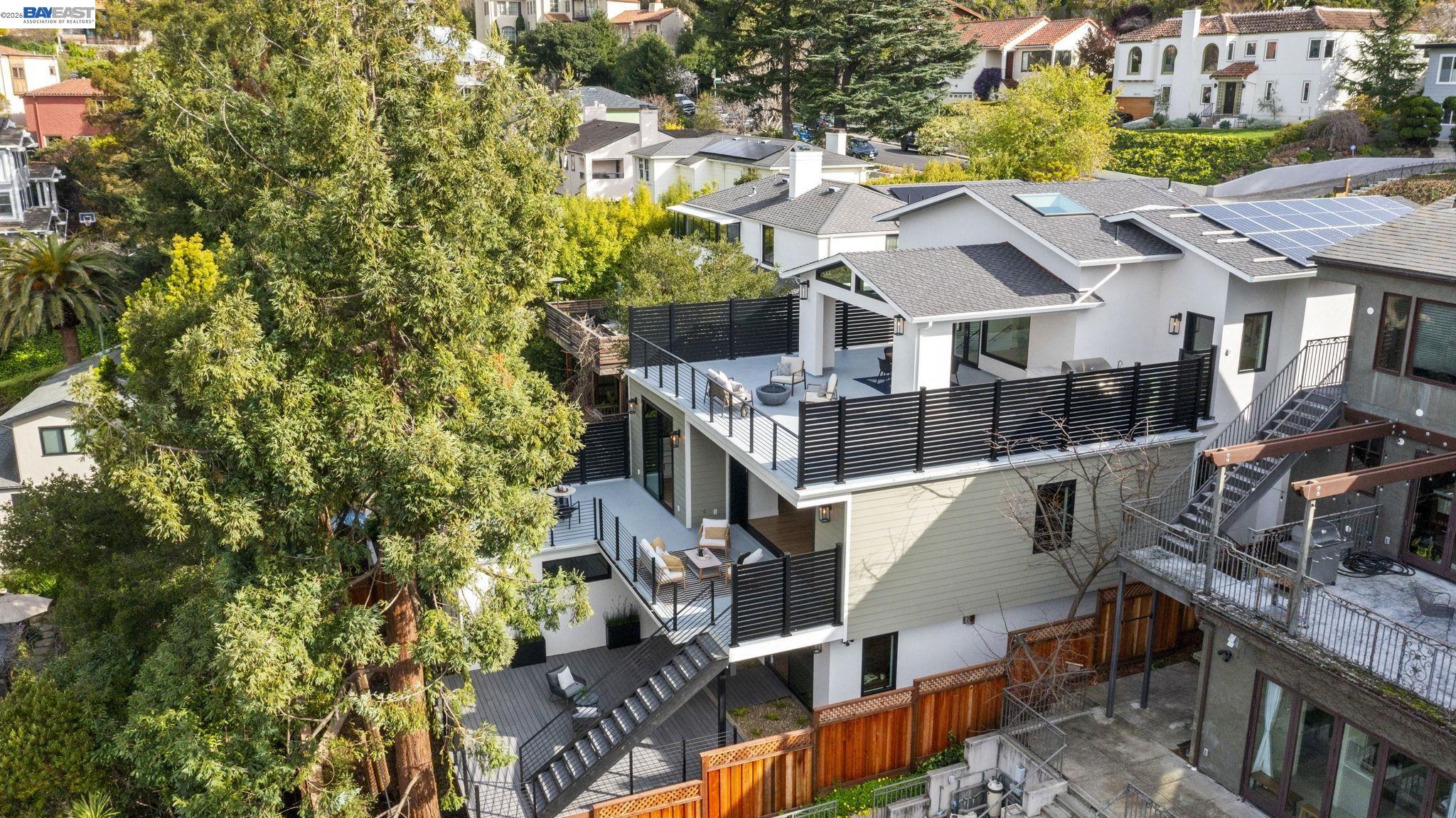 Detail Gallery Image 59 of 60 For 5883 Margarido Dr, Oakland,  CA 94618 - 5 Beds | 5/1 Baths