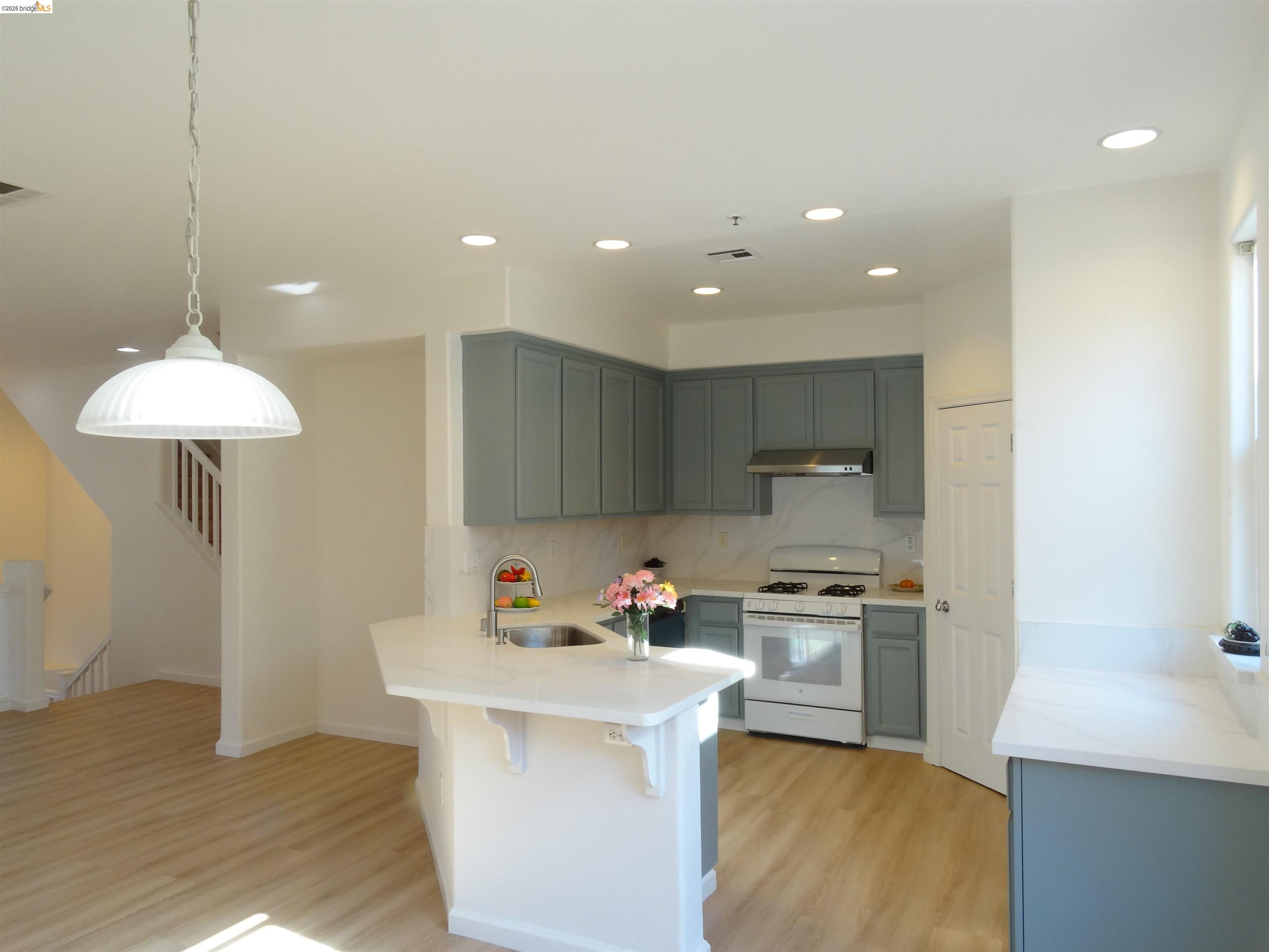 Photo #9: 41125834 Listing: Photo #9