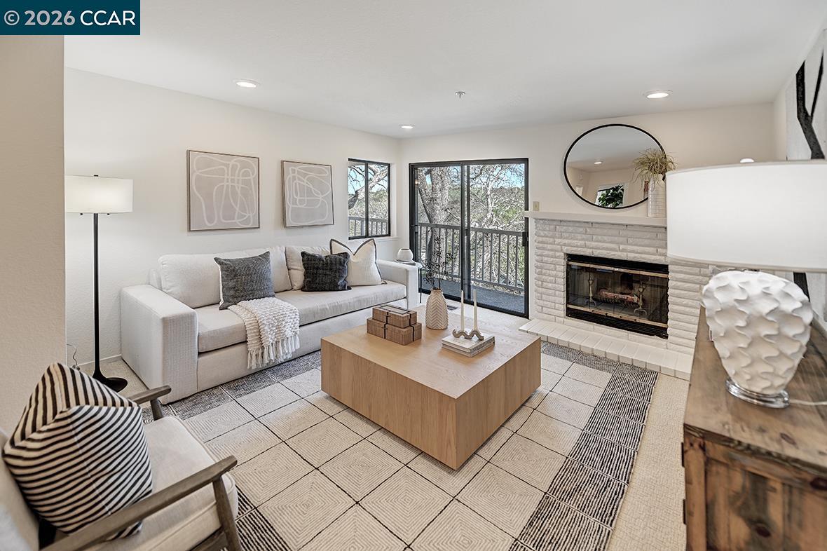 Photo #2: 41125836 Listing: Photo #2