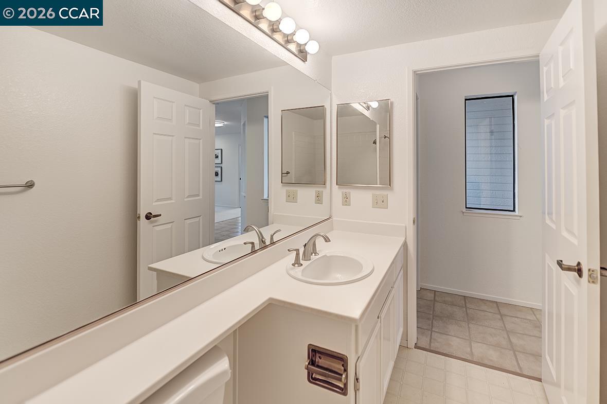 Photo #41: 41125836 Listing: Photo #41