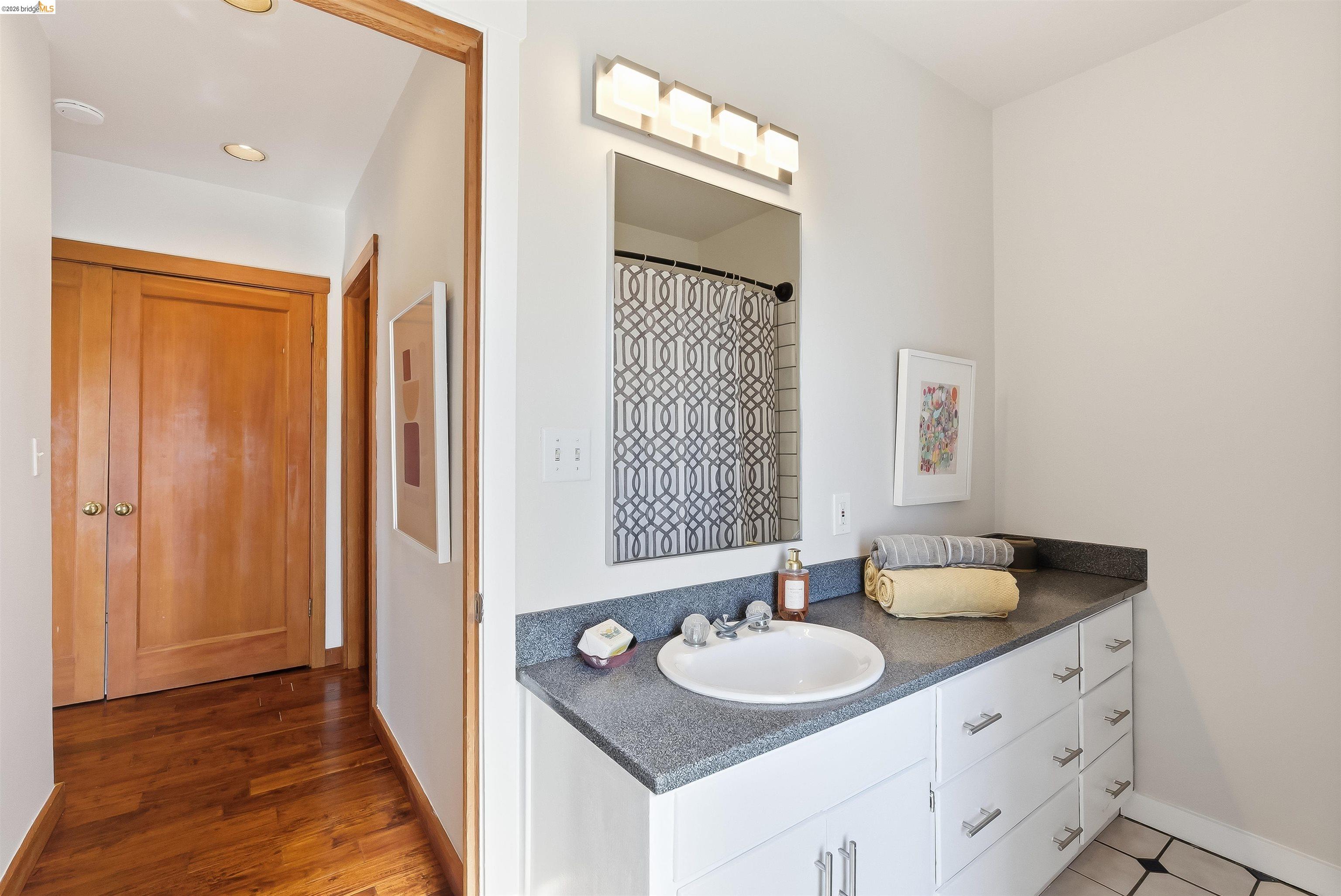 Detail Gallery Image 23 of 45 For 8440 Terrace Dr, El Cerrito,  CA 94530 - 3 Beds | 2/1 Baths