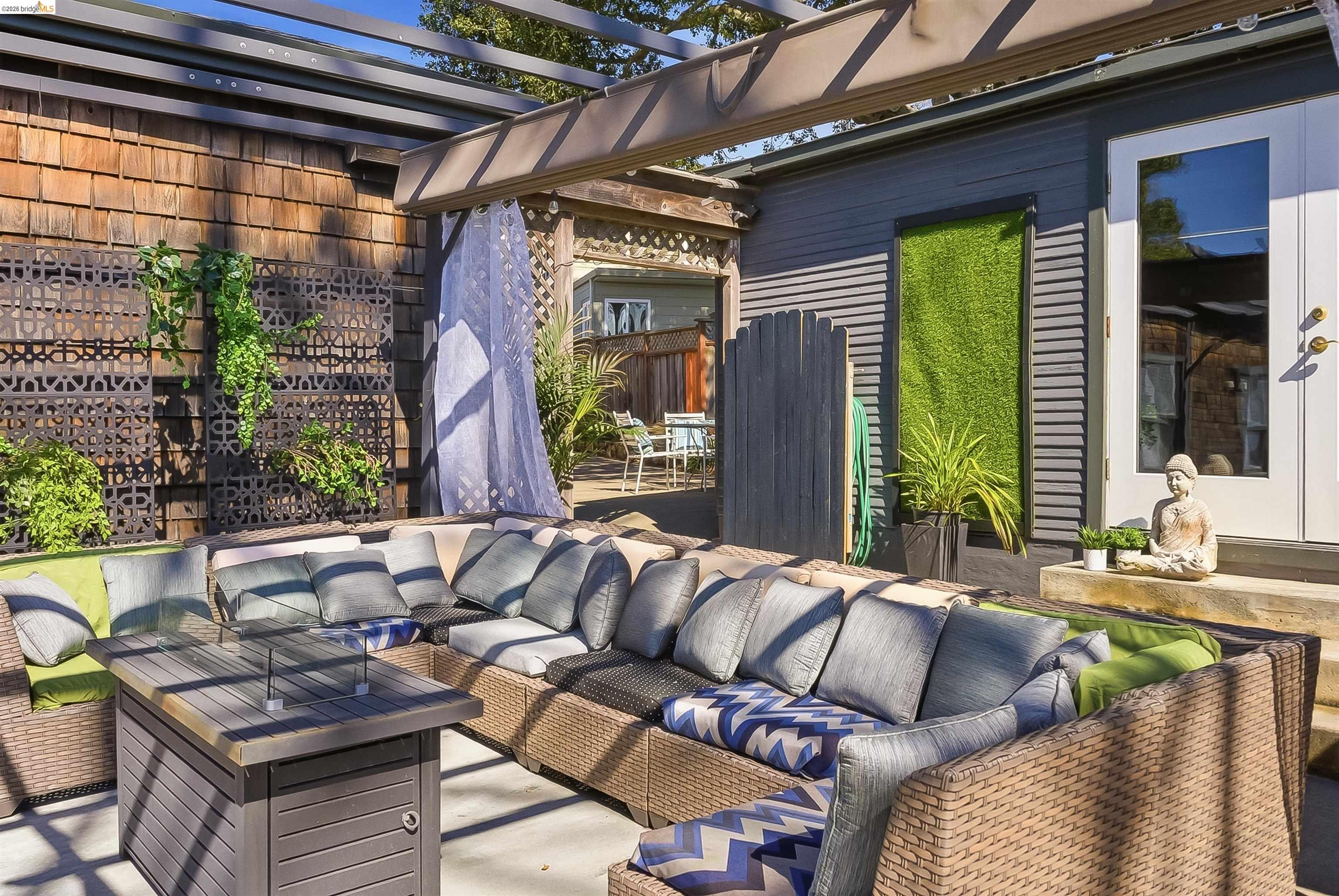 Detail Gallery Image 28 of 45 For 8440 Terrace Dr, El Cerrito,  CA 94530 - 3 Beds | 2/1 Baths