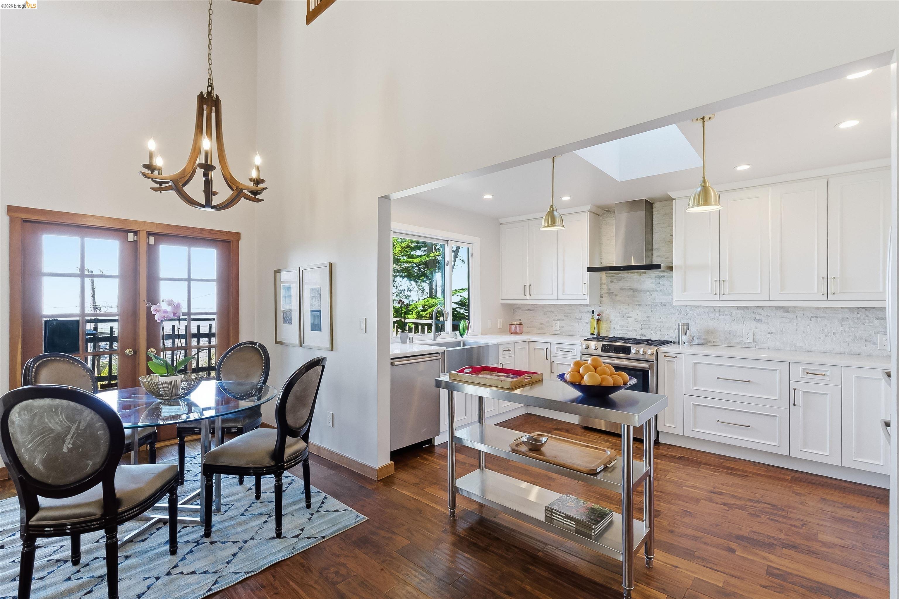 Detail Gallery Image 9 of 45 For 8440 Terrace Dr, El Cerrito,  CA 94530 - 3 Beds | 2/1 Baths