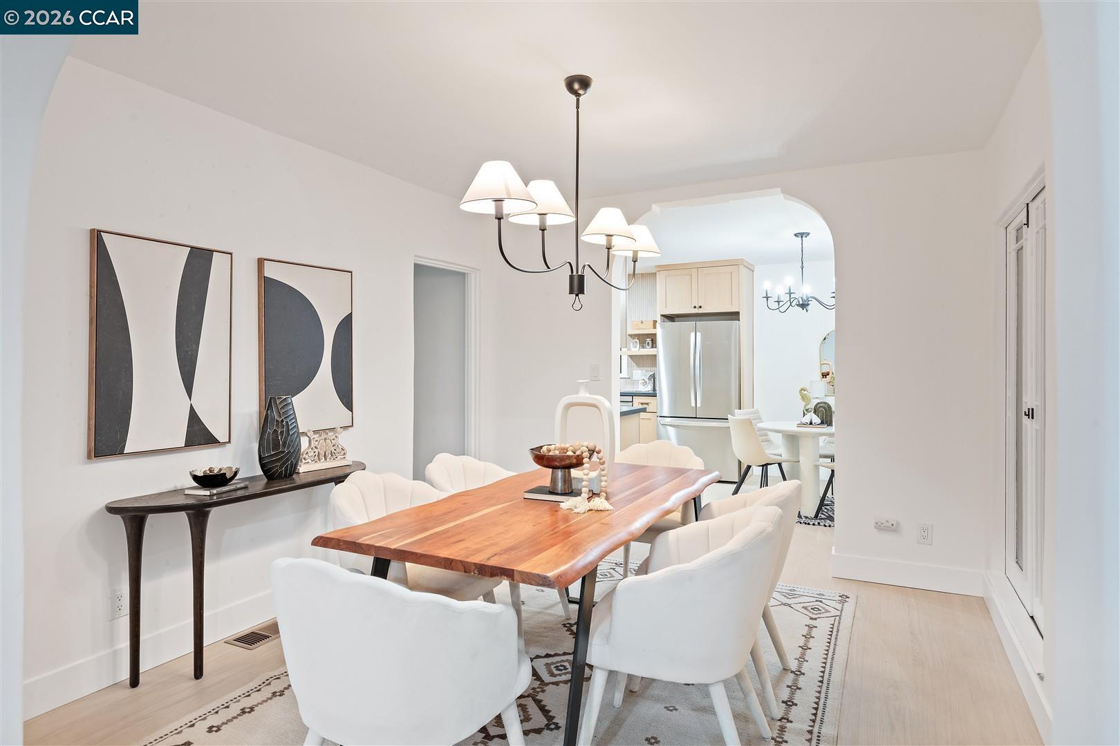 Detail Gallery Image 14 of 60 For 6055 Majestic Ave, Oakland,  CA 94605 - 5 Beds | 3 Baths