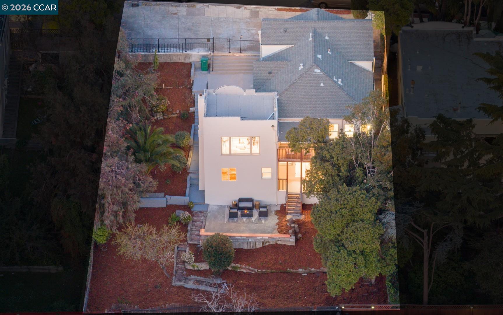 Detail Gallery Image 42 of 60 For 6055 Majestic Ave, Oakland,  CA 94605 - 5 Beds | 3 Baths