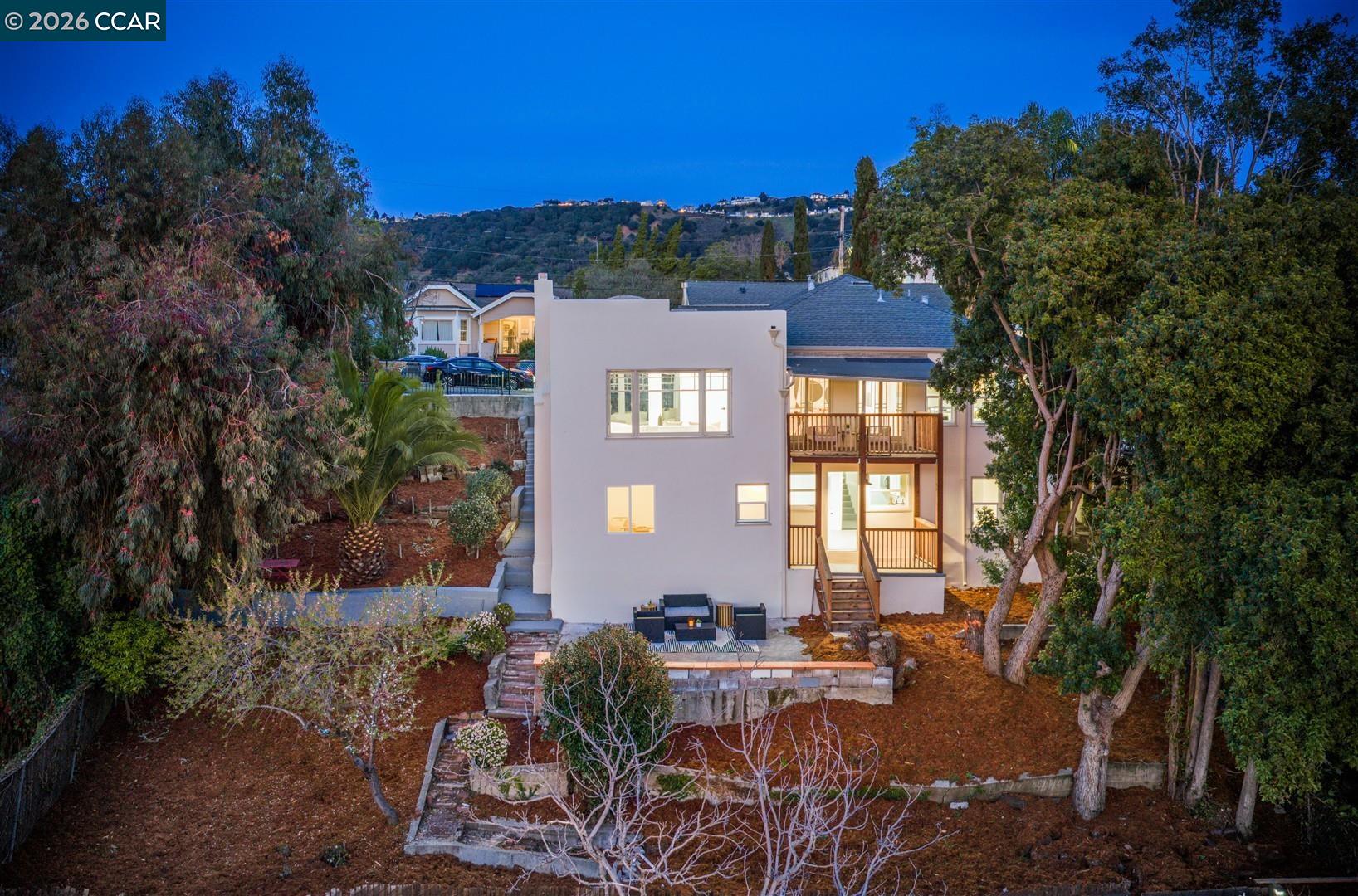 Detail Gallery Image 44 of 60 For 6055 Majestic Ave, Oakland,  CA 94605 - 5 Beds | 3 Baths