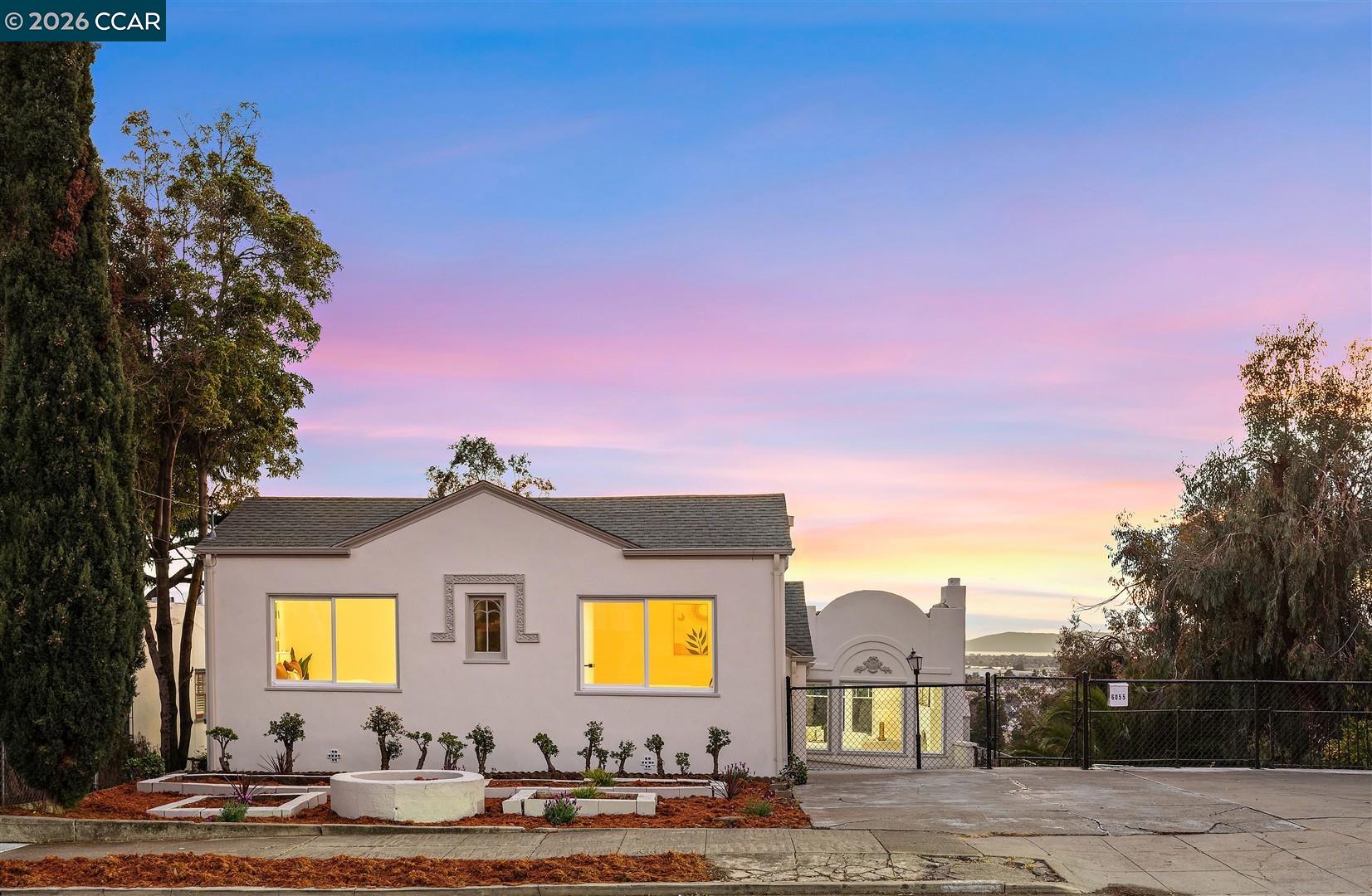 Detail Gallery Image 45 of 60 For 6055 Majestic Ave, Oakland,  CA 94605 - 5 Beds | 3 Baths