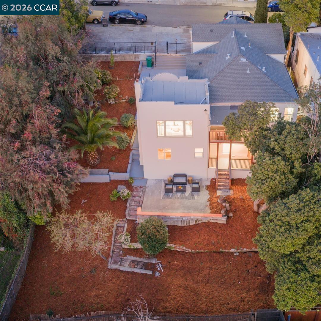 Detail Gallery Image 47 of 60 For 6055 Majestic Ave, Oakland,  CA 94605 - 5 Beds | 3 Baths