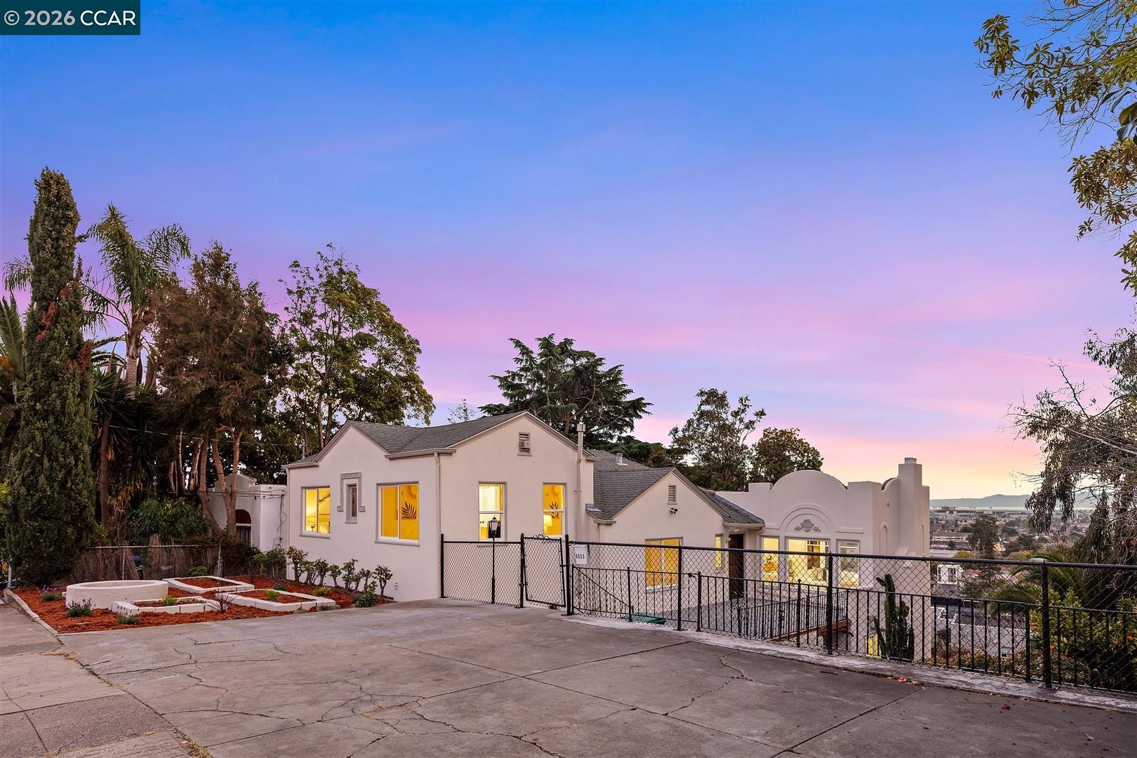 Detail Gallery Image 51 of 60 For 6055 Majestic Ave, Oakland,  CA 94605 - 5 Beds | 3 Baths