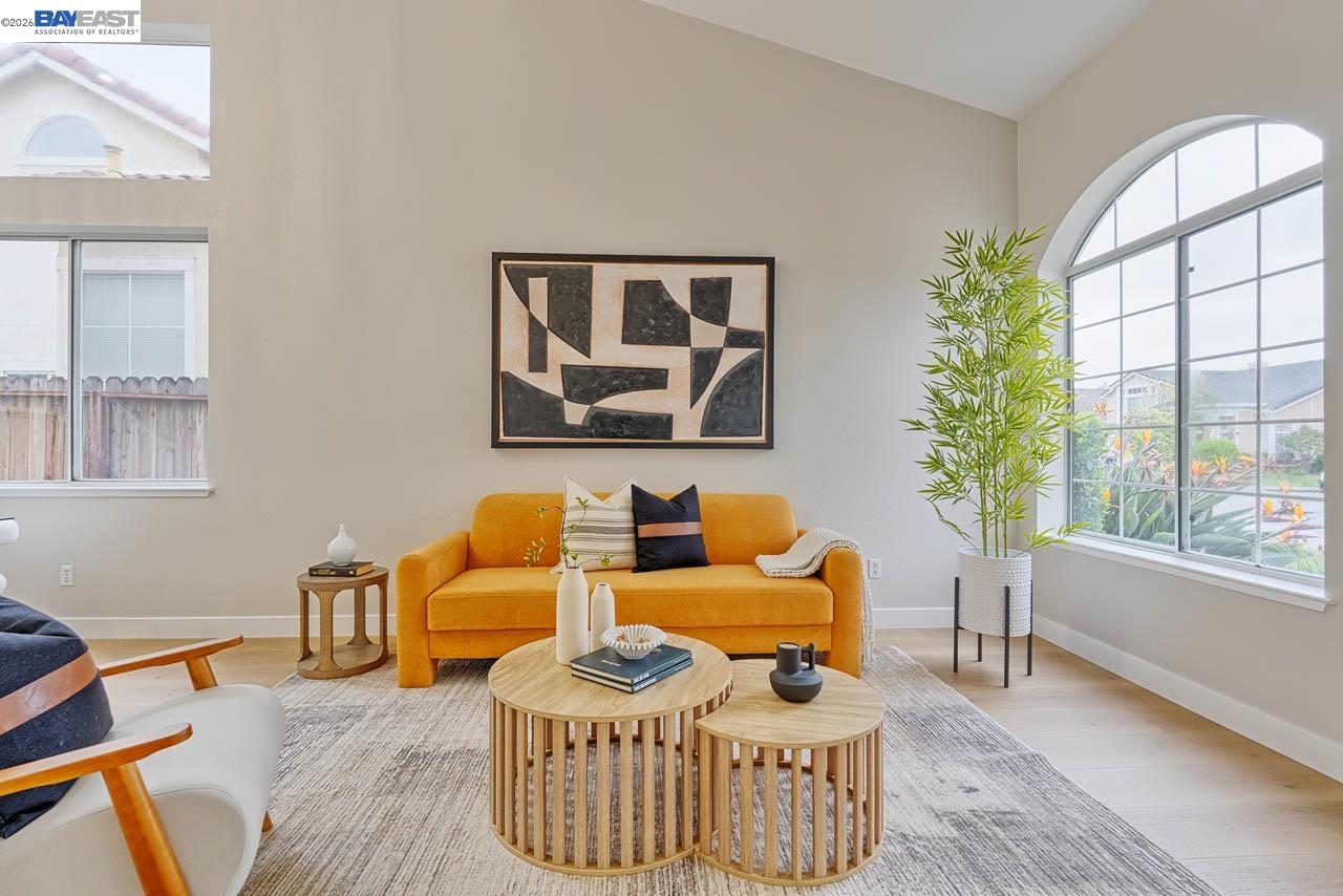 Detail Gallery Image 4 of 45 For 4309 Bolina Dr, Union City,  CA 94587 - 5 Beds | 3 Baths