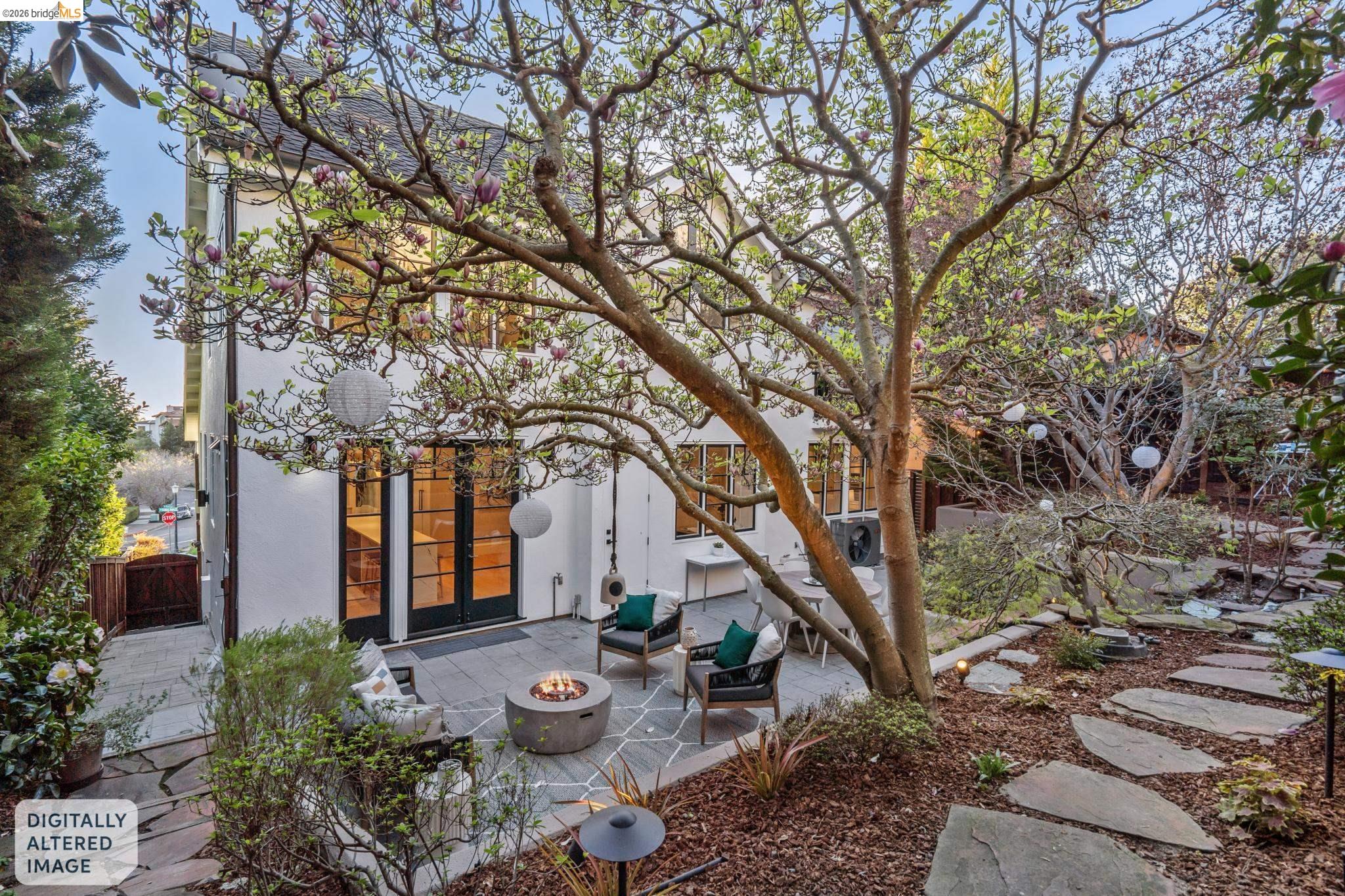 Detail Gallery Image 33 of 60 For 5416 Golden Gate Ave, Oakland,  CA 94618 - 4 Beds | 3/1 Baths