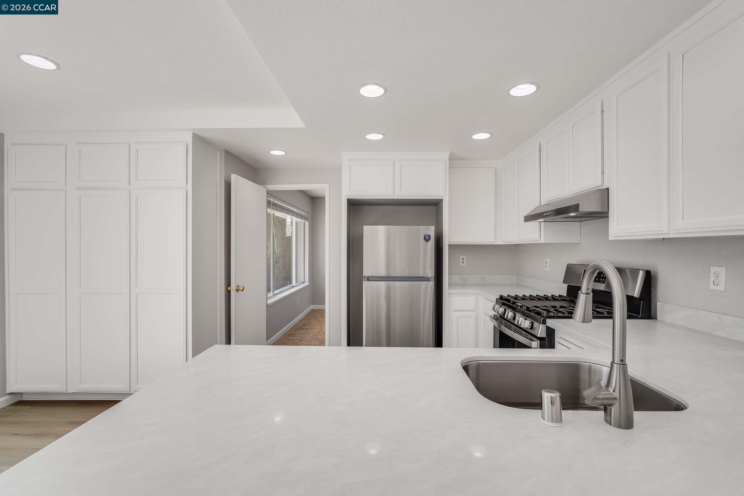 Detail Gallery Image 12 of 34 For 4750 Sterling Hill Dr, Antioch,  CA 94531 - 3 Beds | 2/1 Baths