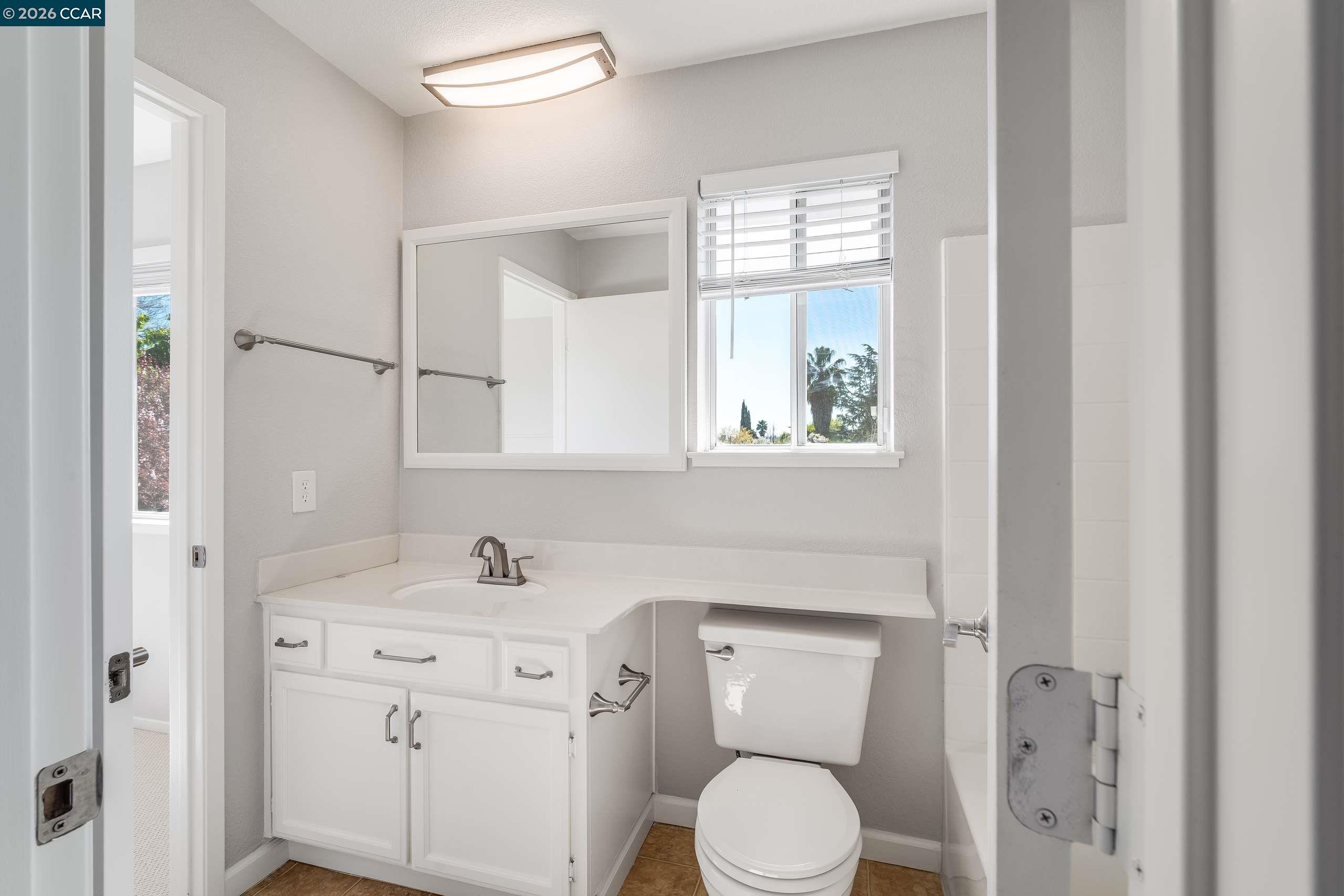 Detail Gallery Image 28 of 34 For 4750 Sterling Hill Dr, Antioch,  CA 94531 - 3 Beds | 2/1 Baths