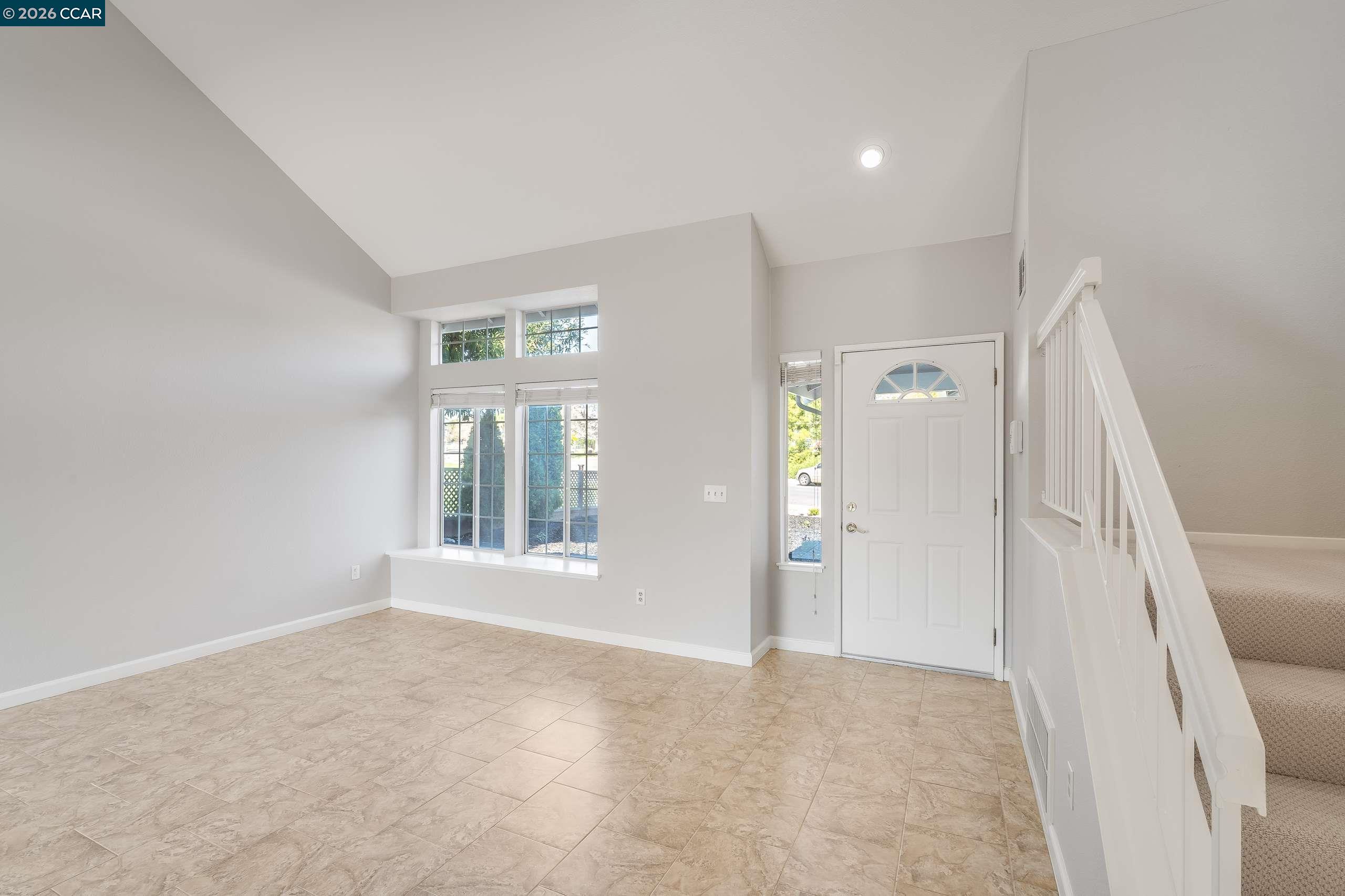 Detail Gallery Image 5 of 34 For 4750 Sterling Hill Dr, Antioch,  CA 94531 - 3 Beds | 2/1 Baths