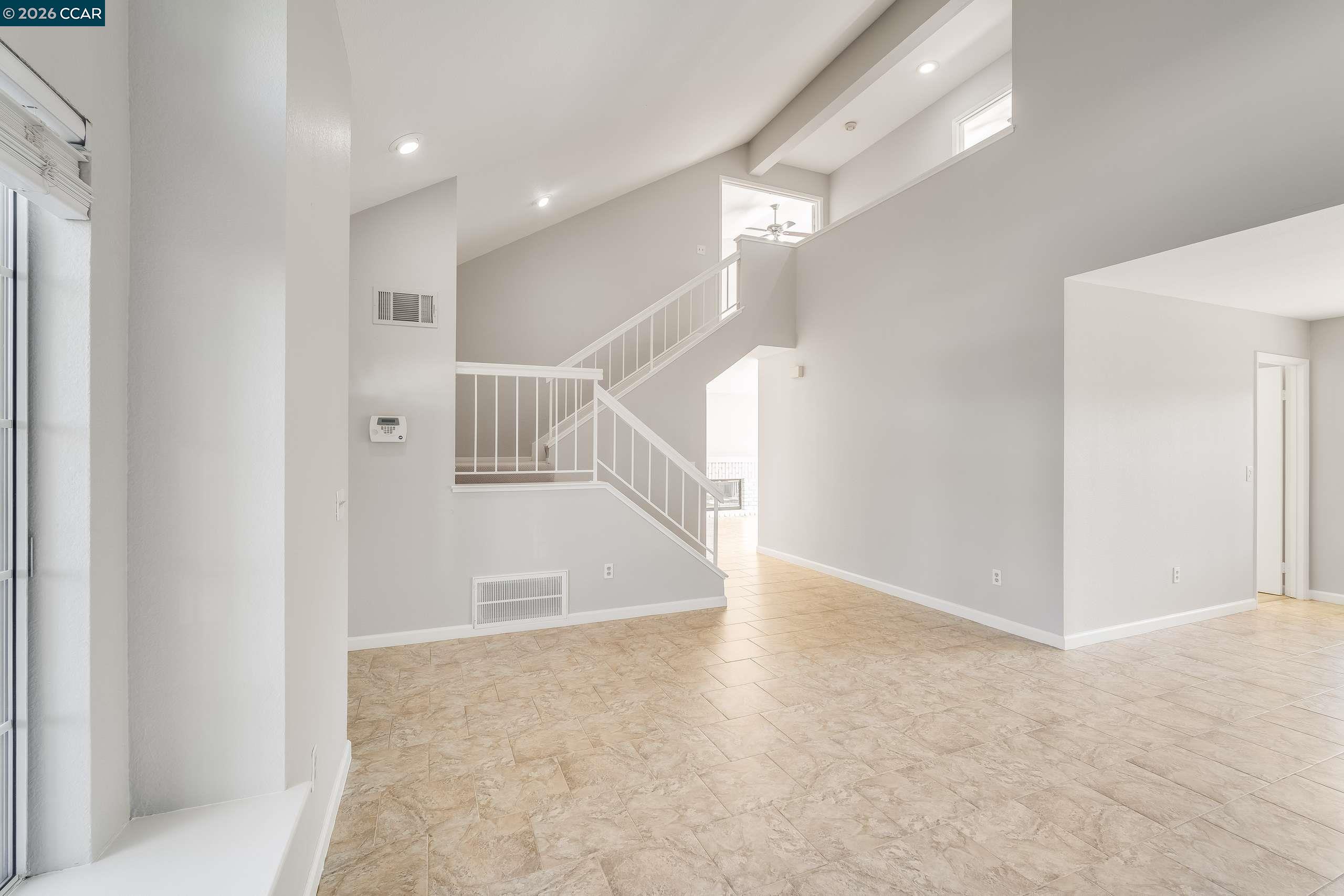 Detail Gallery Image 6 of 34 For 4750 Sterling Hill Dr, Antioch,  CA 94531 - 3 Beds | 2/1 Baths