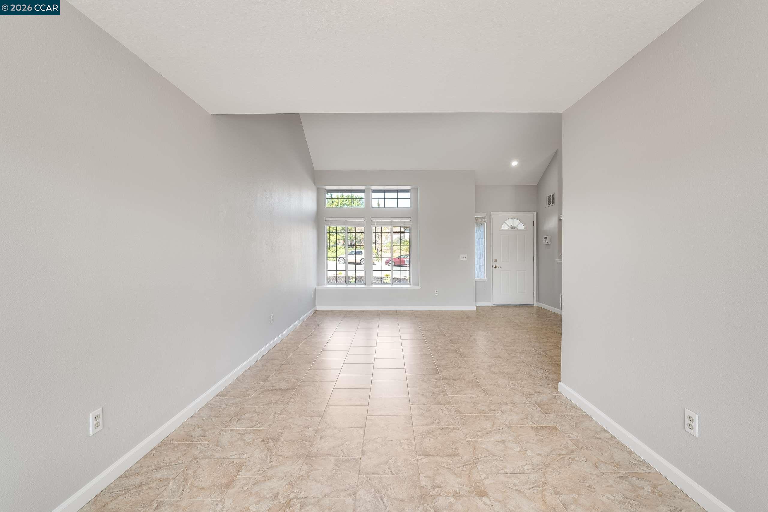 Detail Gallery Image 8 of 34 For 4750 Sterling Hill Dr, Antioch,  CA 94531 - 3 Beds | 2/1 Baths