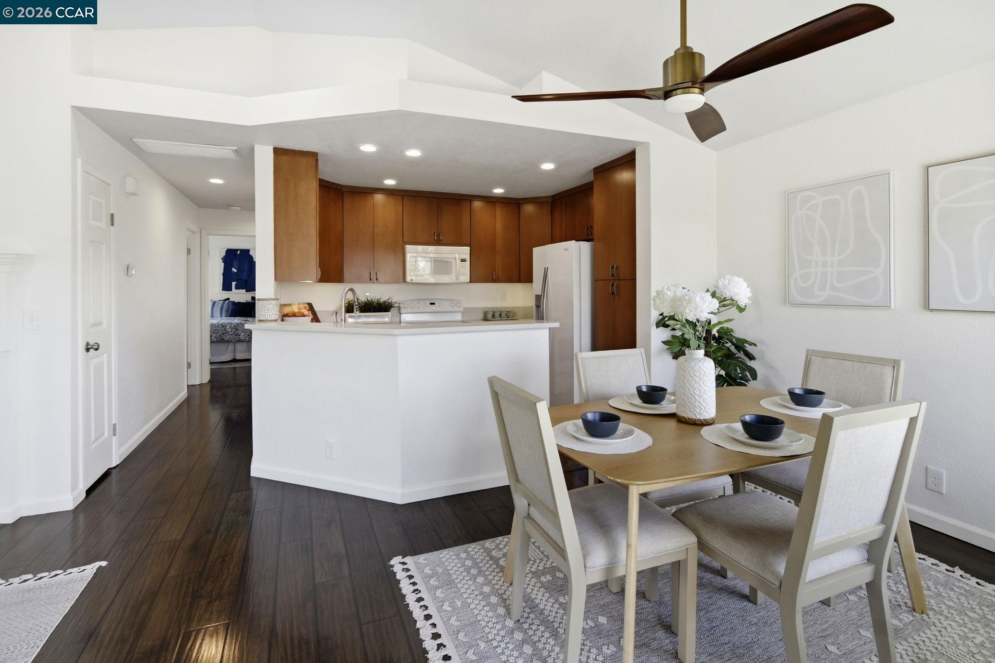 Detail Gallery Image 13 of 34 For 211 Salt Point Ct #8,  Vallejo,  CA 94591 - 2 Beds | 1 Baths