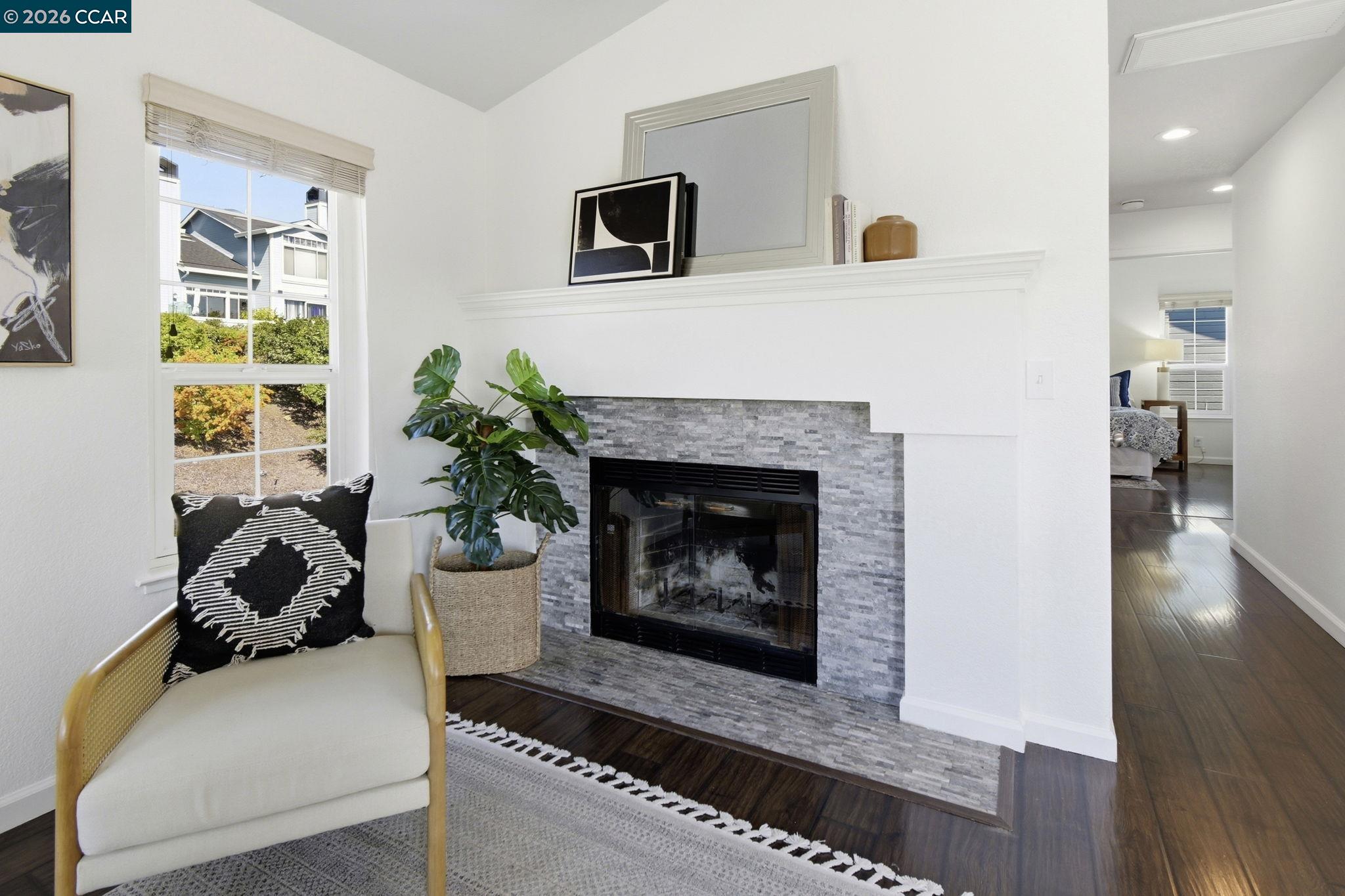 Detail Gallery Image 8 of 34 For 211 Salt Point Ct #8,  Vallejo,  CA 94591 - 2 Beds | 1 Baths