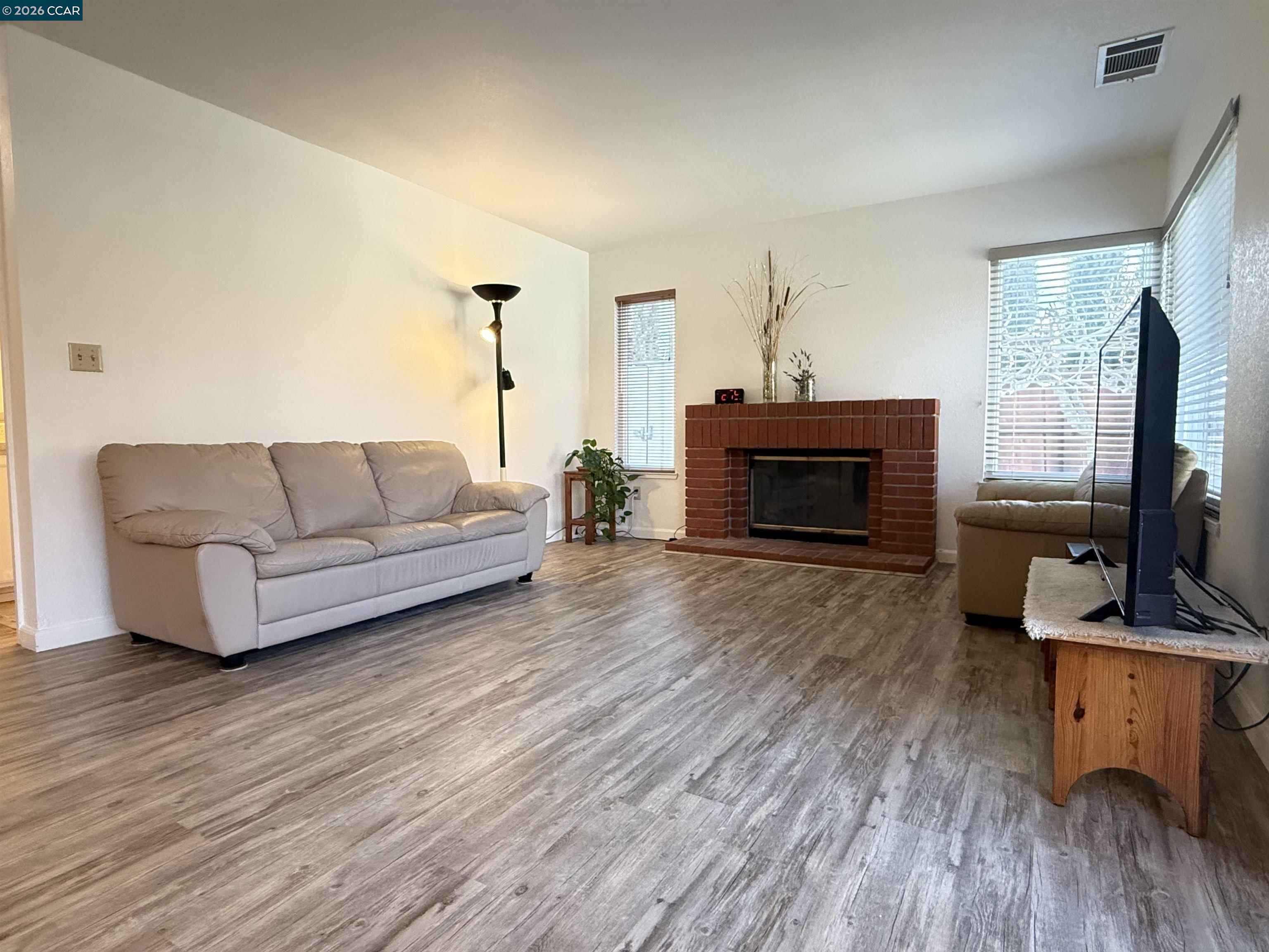 Detail Gallery Image 18 of 40 For 2504 Brocket Court, Antioch,  CA 94531 - 5 Beds | 3 Baths