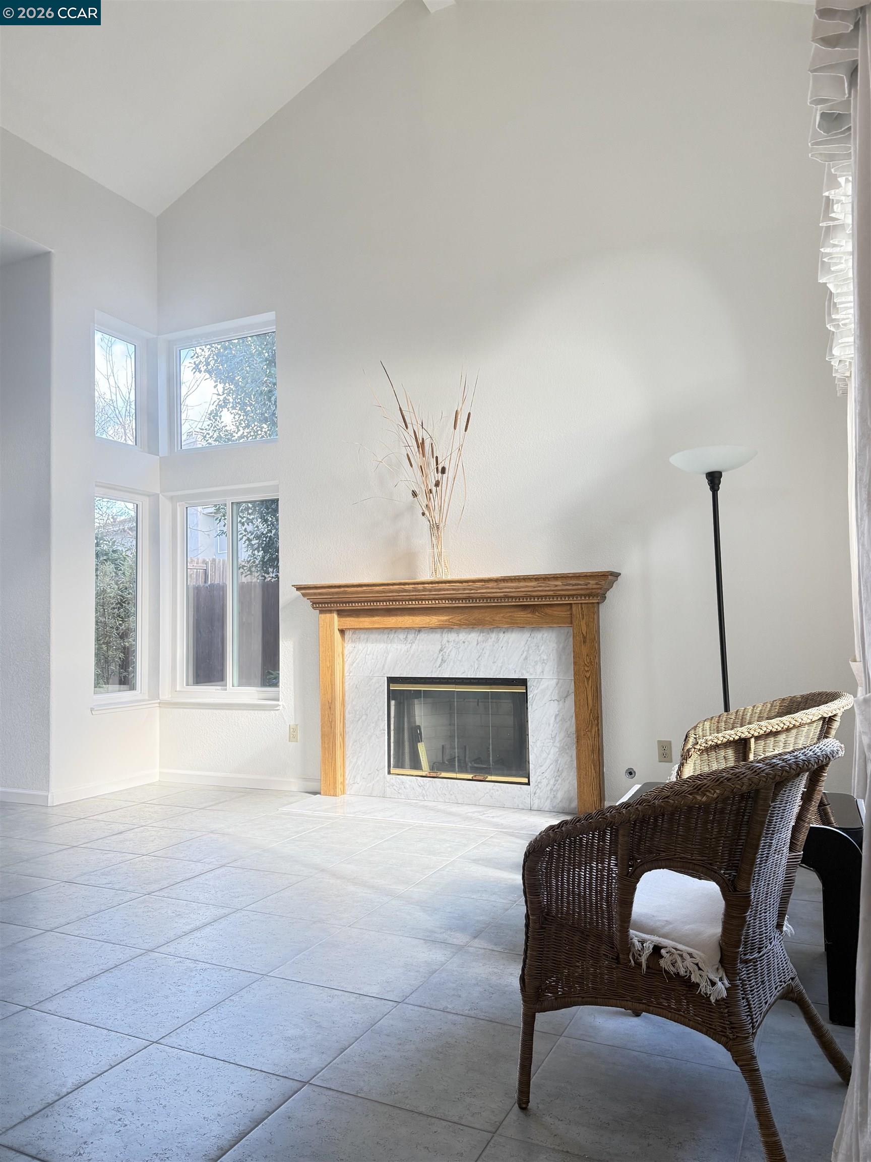 Detail Gallery Image 10 of 40 For 2504 Brocket Court, Antioch,  CA 94531 - 5 Beds | 3 Baths