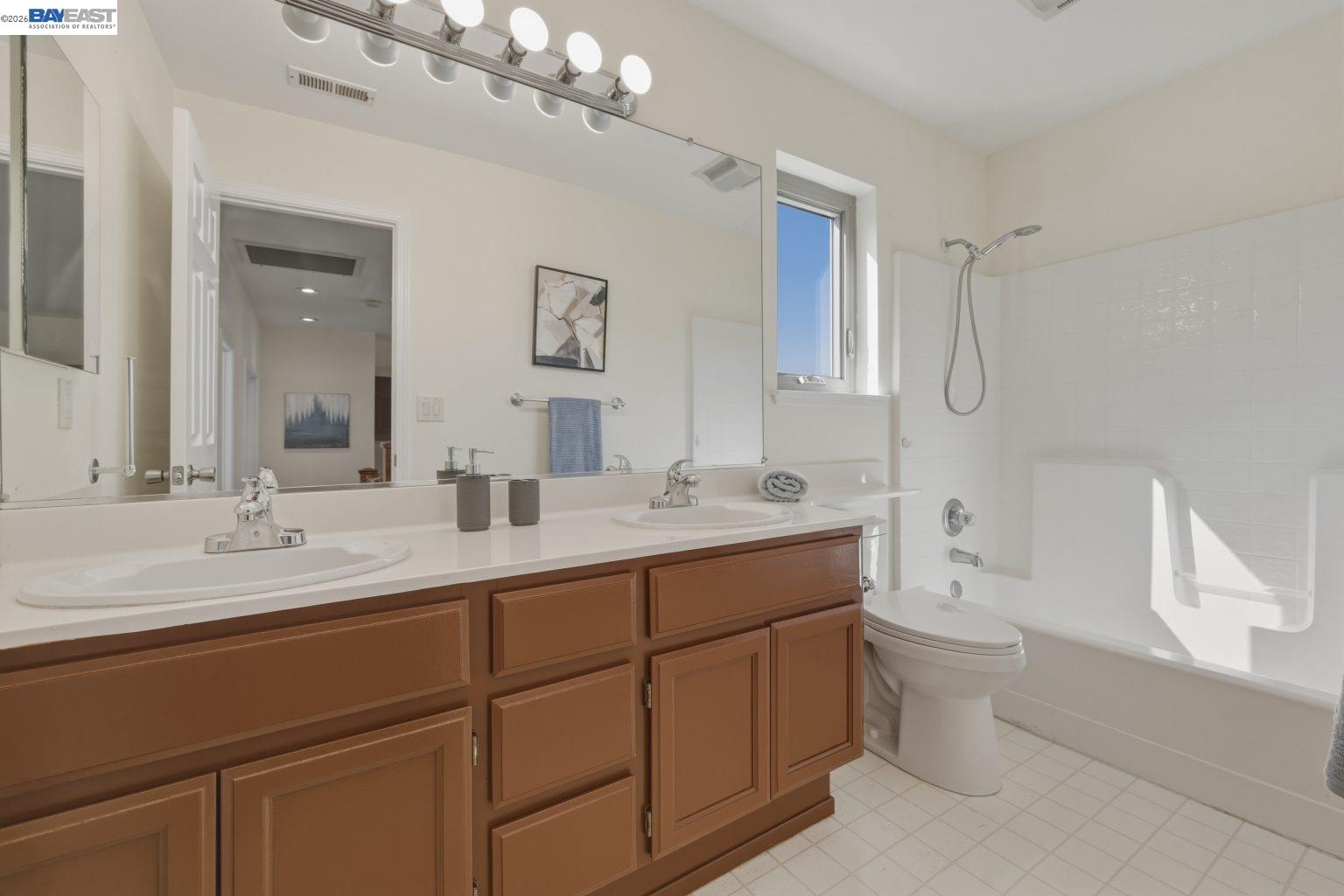 Detail Gallery Image 38 of 50 For 1433 Jayhawk Ln, Livermore,  CA 94551 - 4 Beds | 2/1 Baths