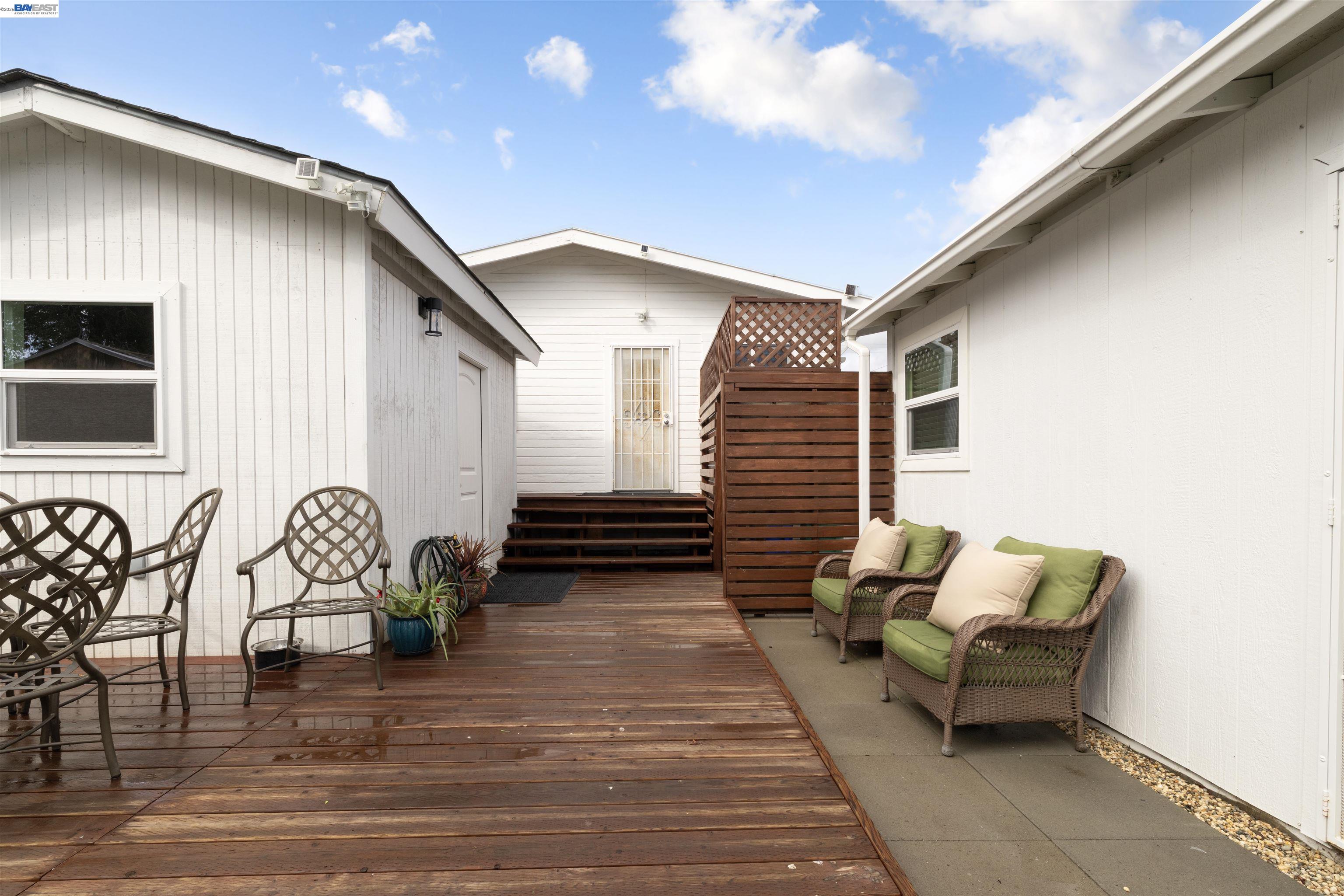 Detail Gallery Image 20 of 29 For 1924 84th Ave, Oakland,  CA 94621 - 2 Beds | 1 Baths