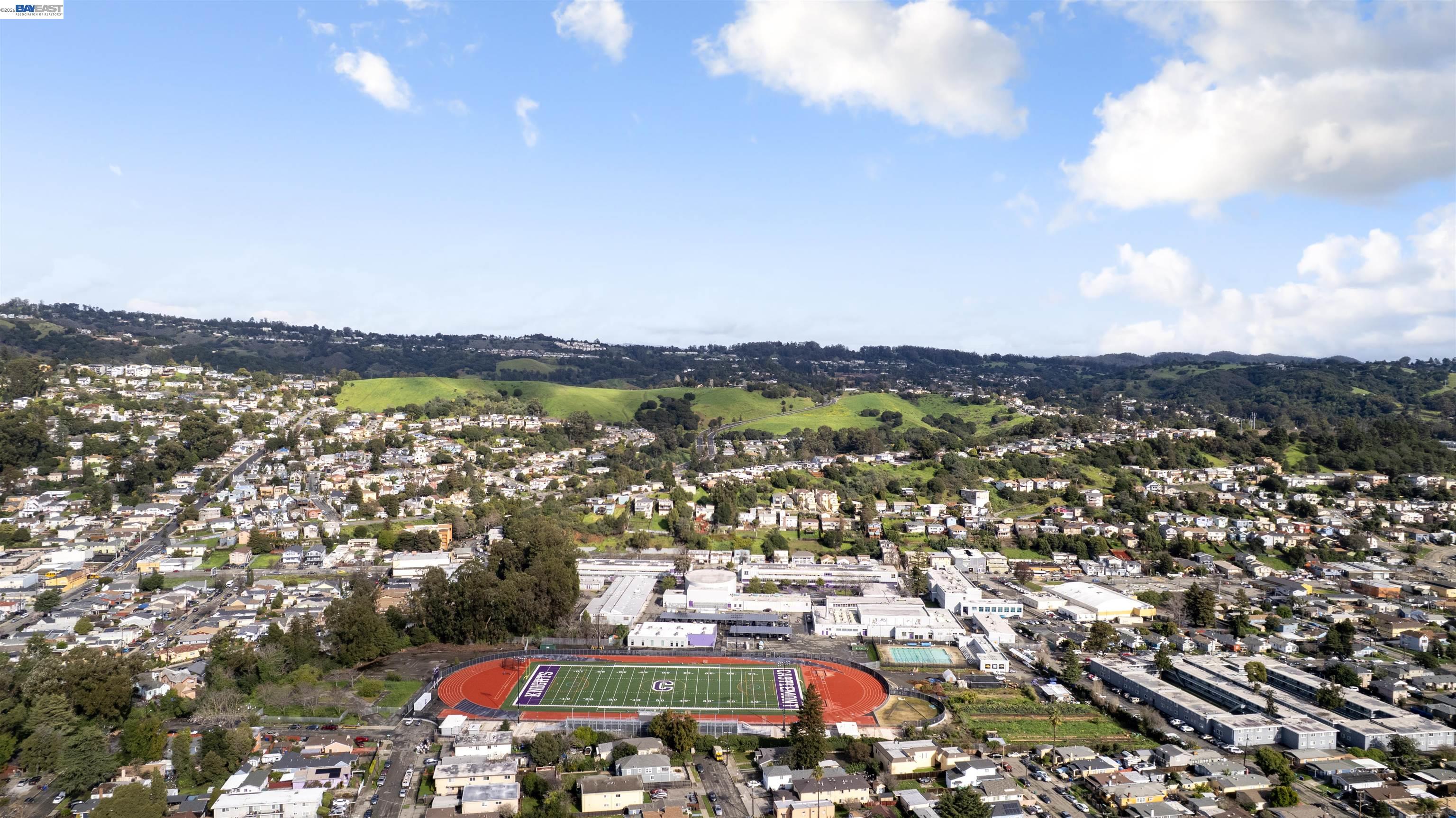 Detail Gallery Image 28 of 29 For 1924 84th Ave, Oakland,  CA 94621 - 2 Beds | 1 Baths