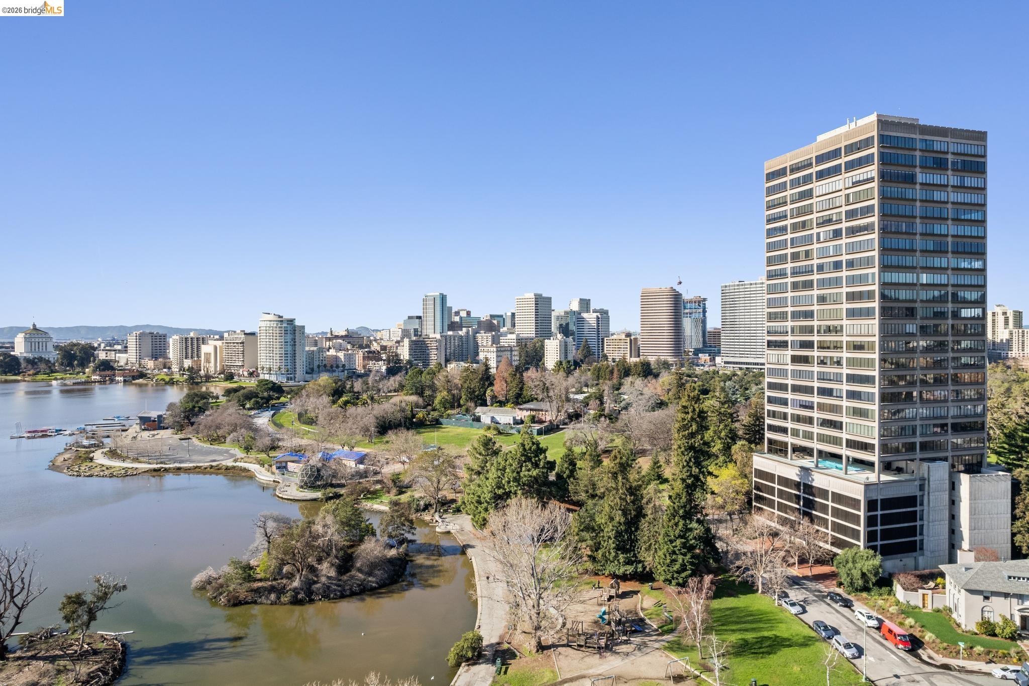 Photo #2: 41125853 Listing: Photo #2