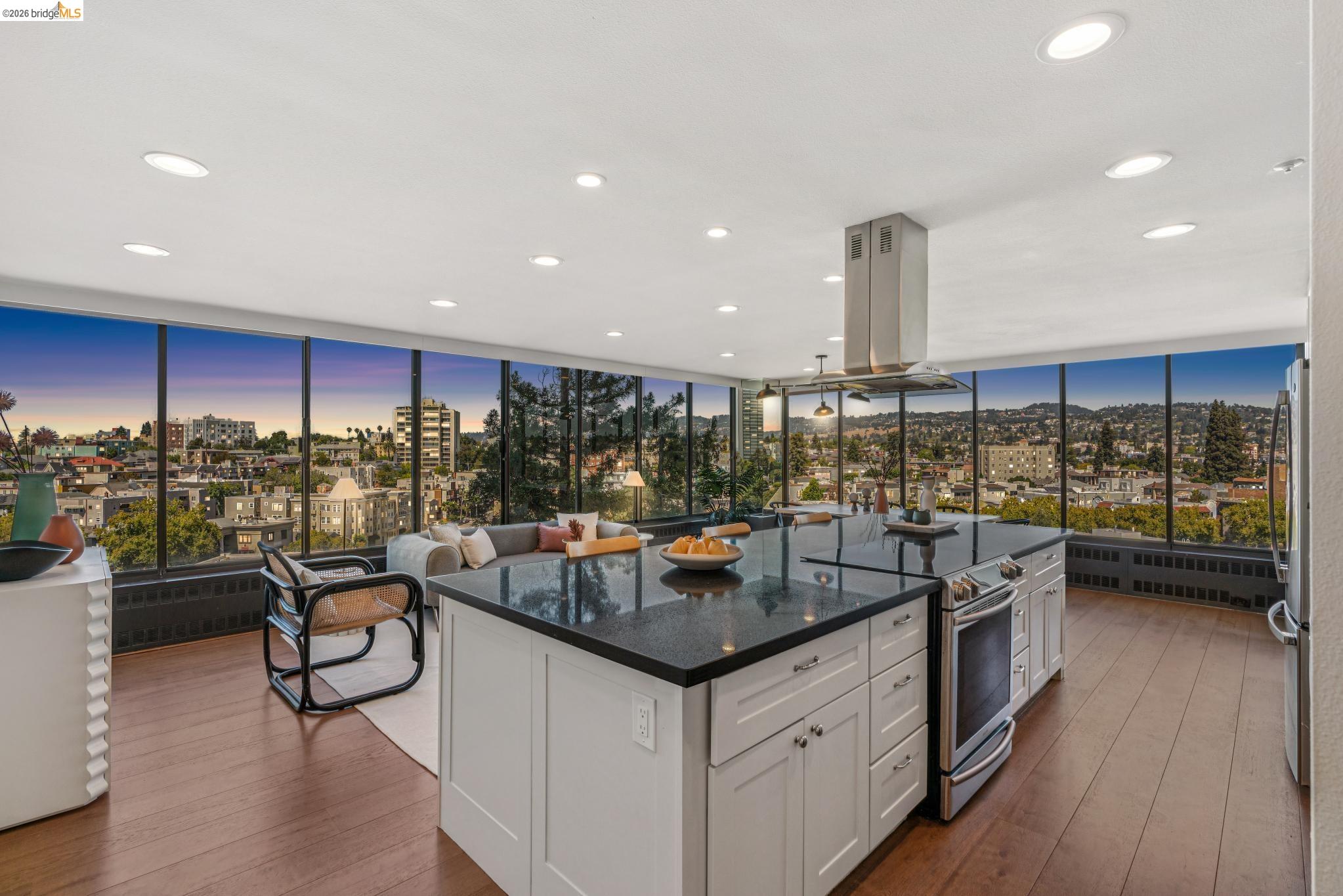 Photo #5: 41125853 Listing: Photo #5