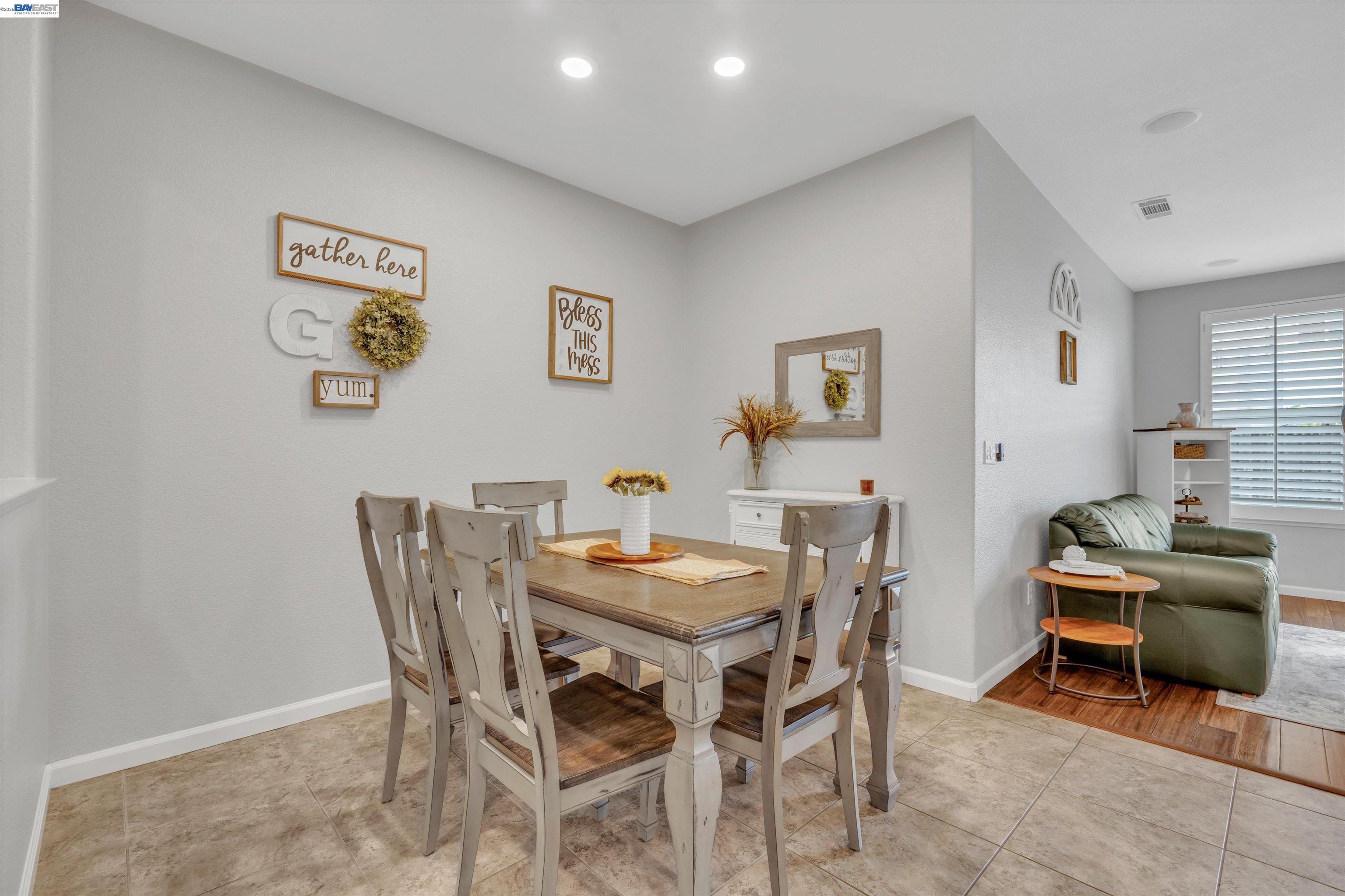 Detail Gallery Image 12 of 46 For 71 Safflower Ct, Oakley,  CA 94561 - 4 Beds | 2 Baths