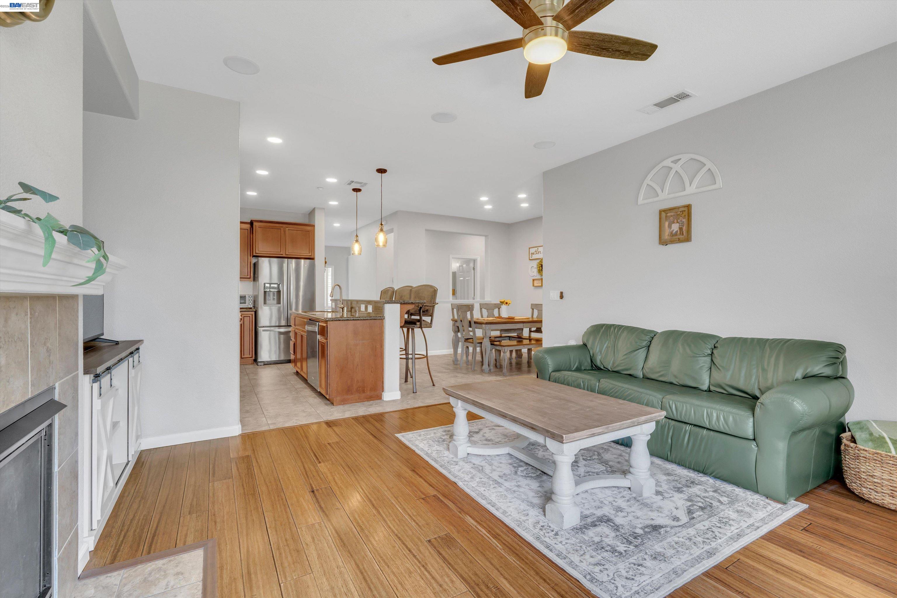 Detail Gallery Image 17 of 46 For 71 Safflower Ct, Oakley,  CA 94561 - 4 Beds | 2 Baths