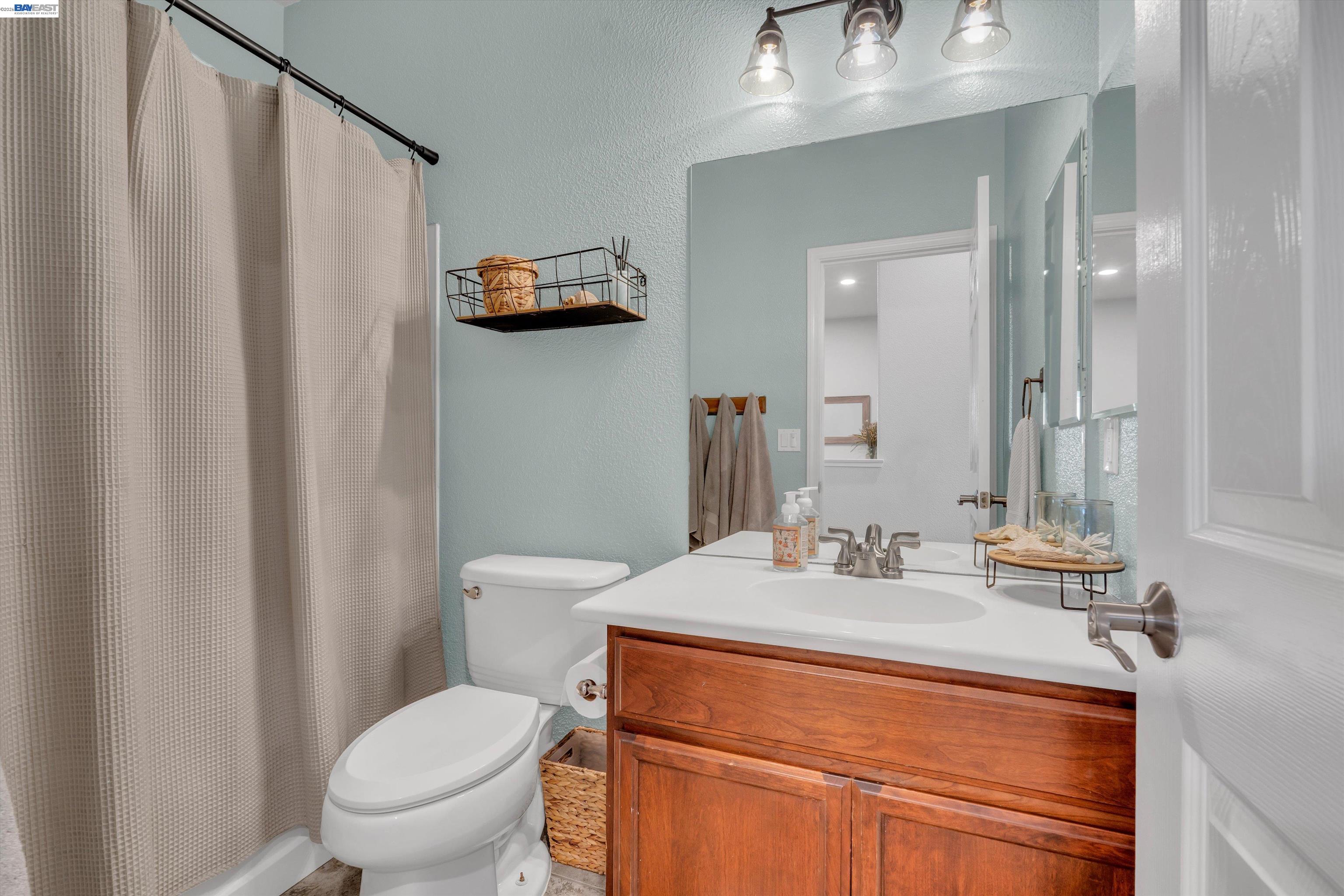 Detail Gallery Image 32 of 46 For 71 Safflower Ct, Oakley,  CA 94561 - 4 Beds | 2 Baths