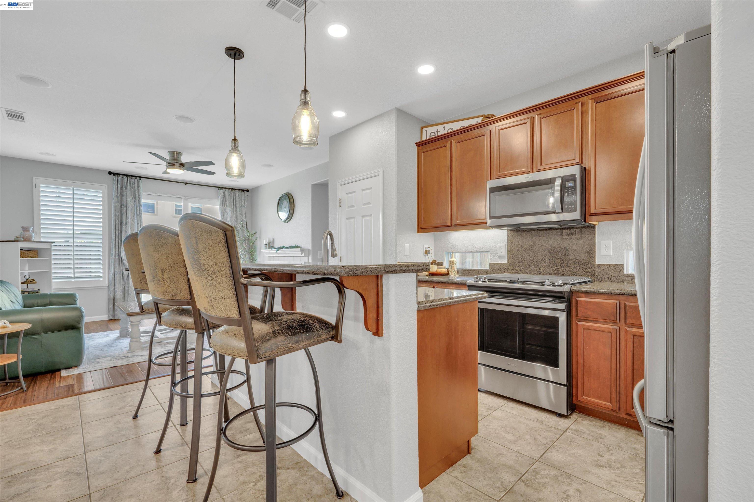 Detail Gallery Image 8 of 46 For 71 Safflower Ct, Oakley,  CA 94561 - 4 Beds | 2 Baths