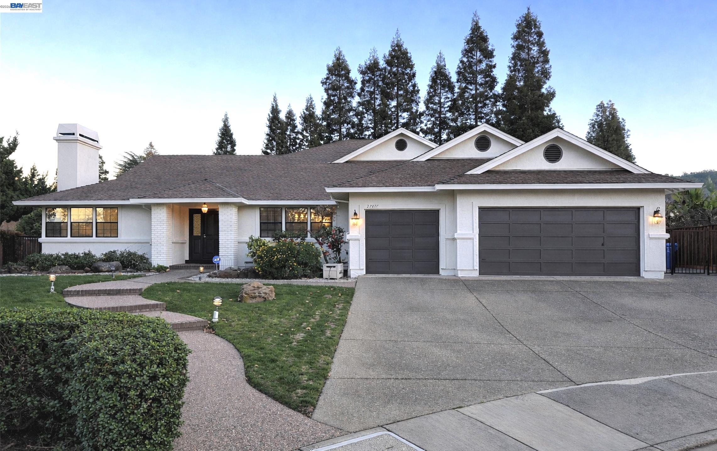 Detail Gallery Image 2 of 53 For 2737 Harland Ct, Walnut Creek,  CA 94598 - 5 Beds | 3/1 Baths