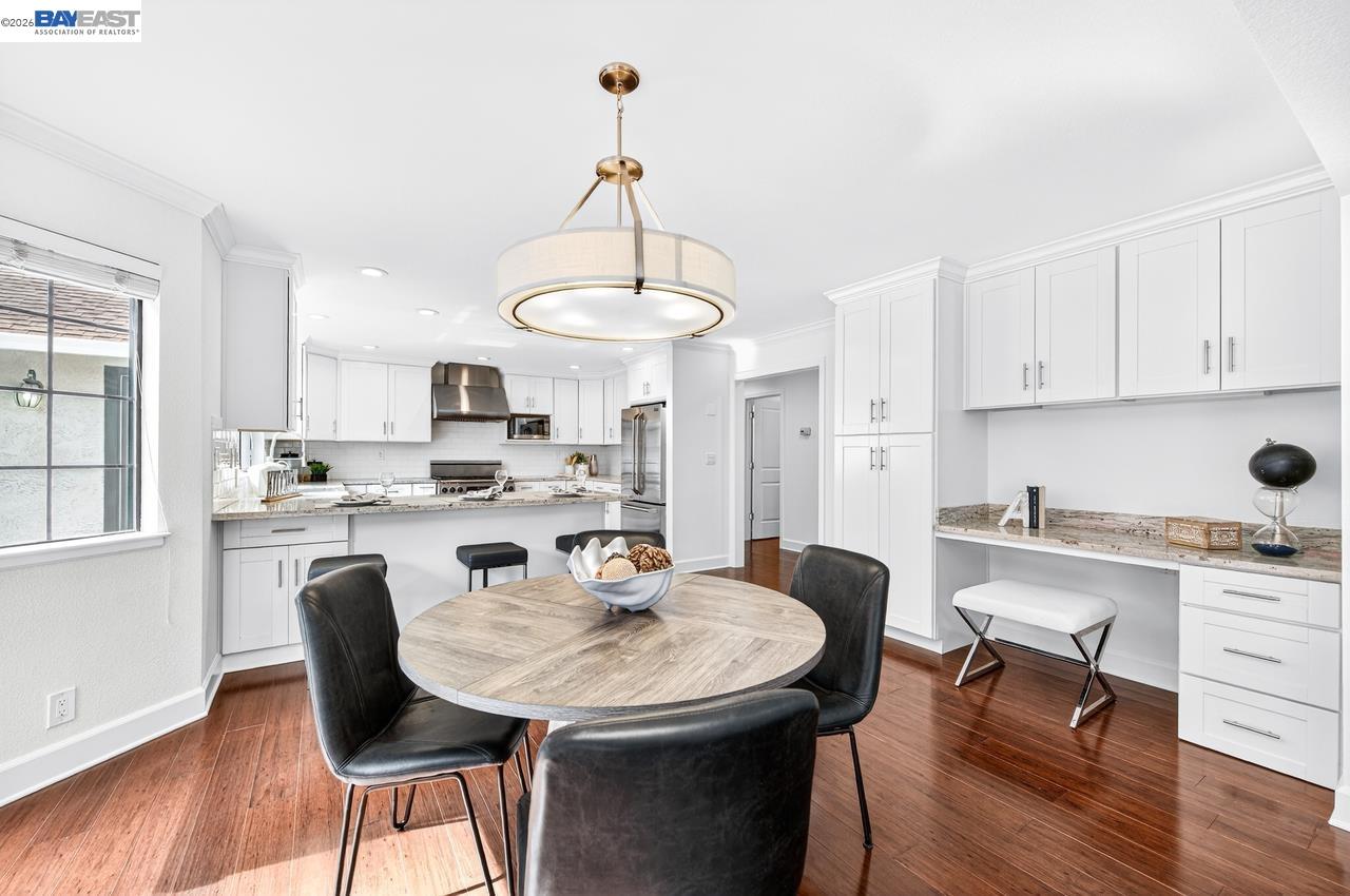 Detail Gallery Image 15 of 53 For 2737 Harland Ct, Walnut Creek,  CA 94598 - 5 Beds | 3/1 Baths