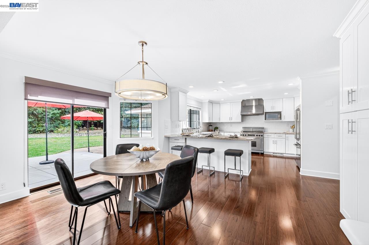 Detail Gallery Image 16 of 53 For 2737 Harland Ct, Walnut Creek,  CA 94598 - 5 Beds | 3/1 Baths