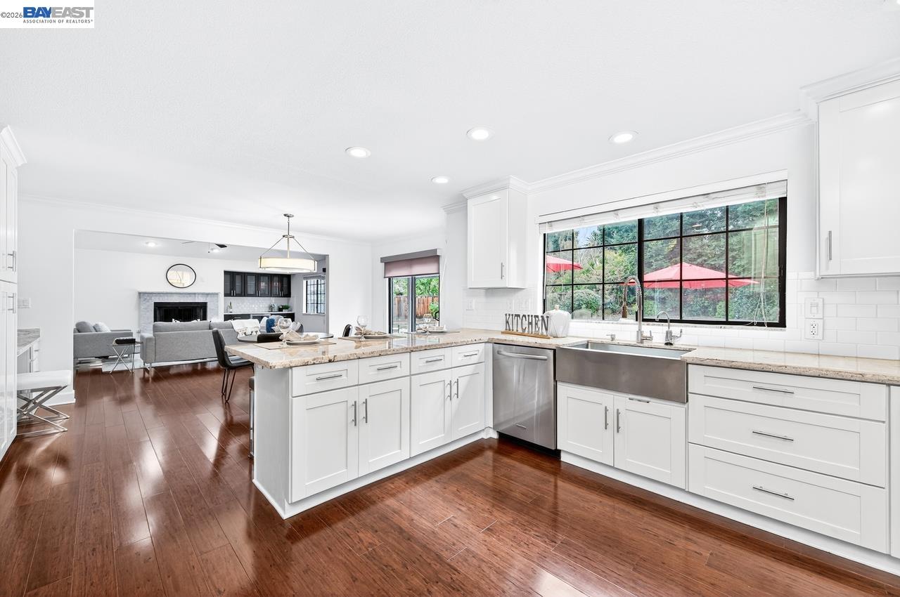 Detail Gallery Image 18 of 53 For 2737 Harland Ct, Walnut Creek,  CA 94598 - 5 Beds | 3/1 Baths