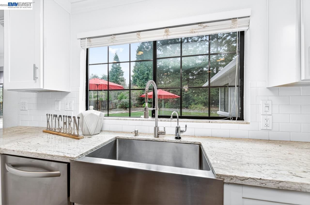 Detail Gallery Image 19 of 53 For 2737 Harland Ct, Walnut Creek,  CA 94598 - 5 Beds | 3/1 Baths