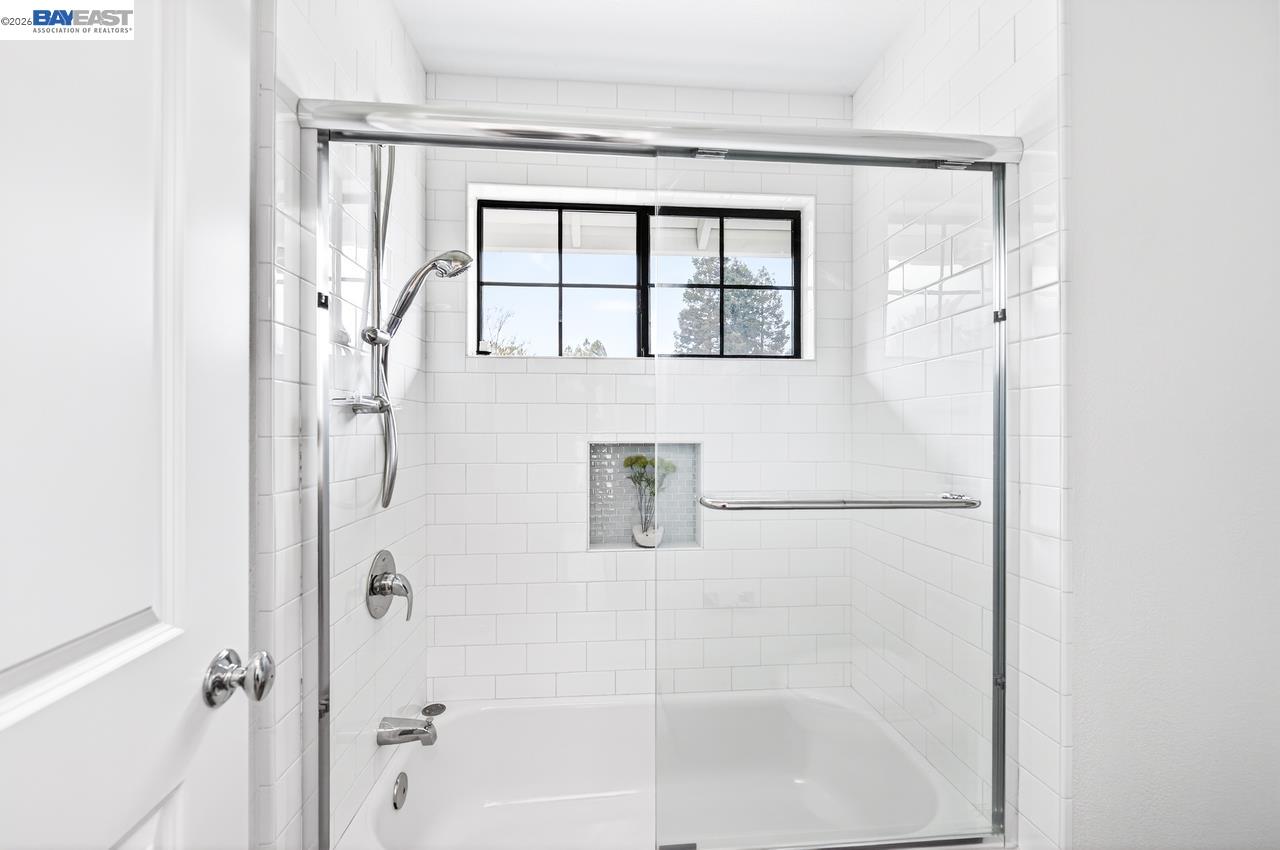 Detail Gallery Image 29 of 53 For 2737 Harland Ct, Walnut Creek,  CA 94598 - 5 Beds | 3/1 Baths