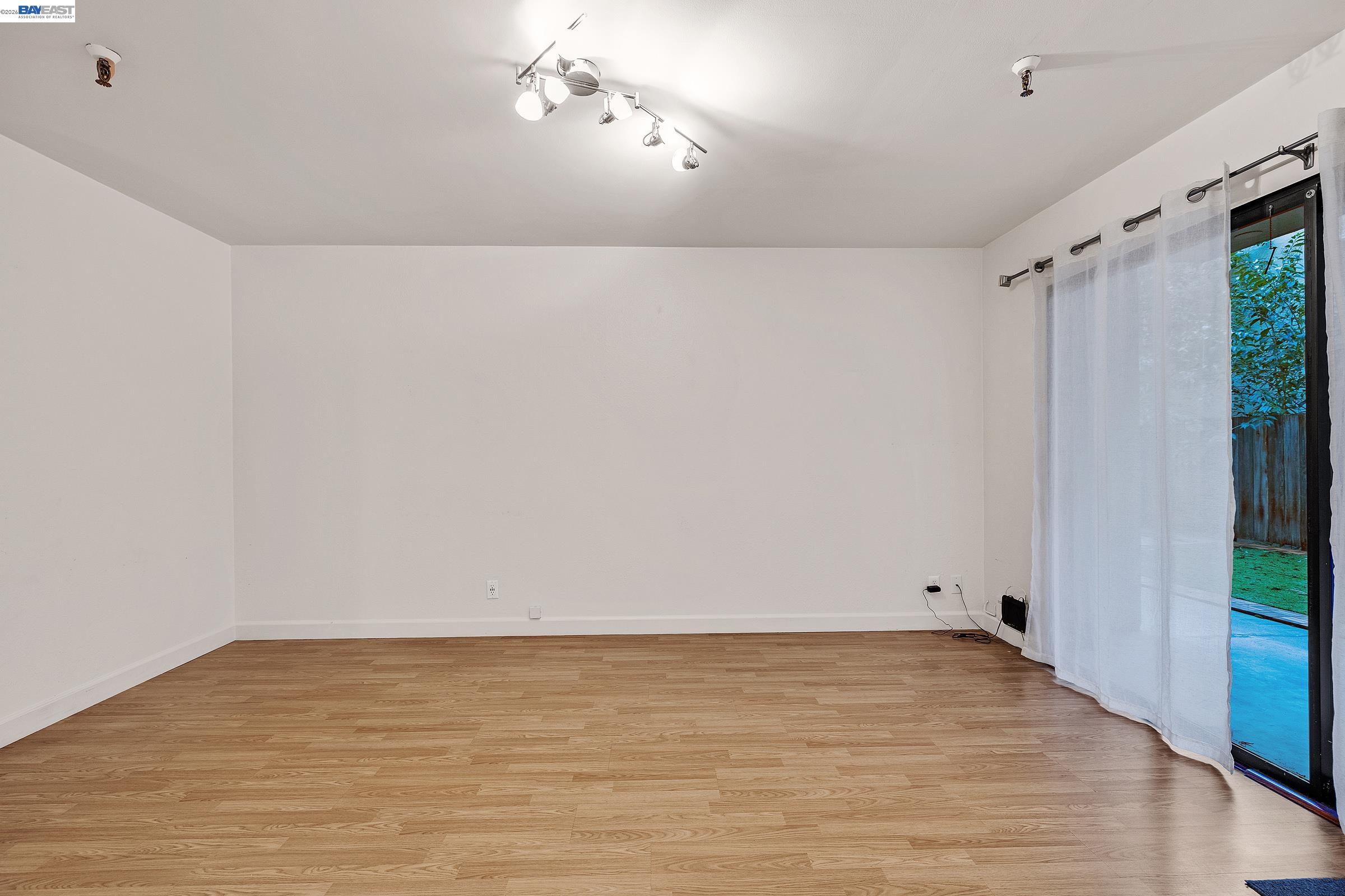 771 Kingston Ave UNIT 104, Oakland, CA, 94611