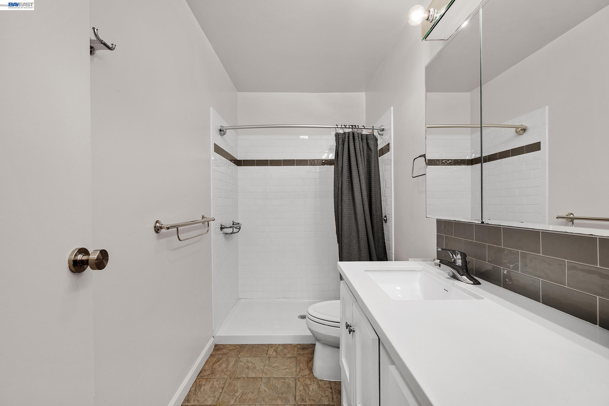 771 Kingston Ave UNIT 104, Oakland, CA, 94611