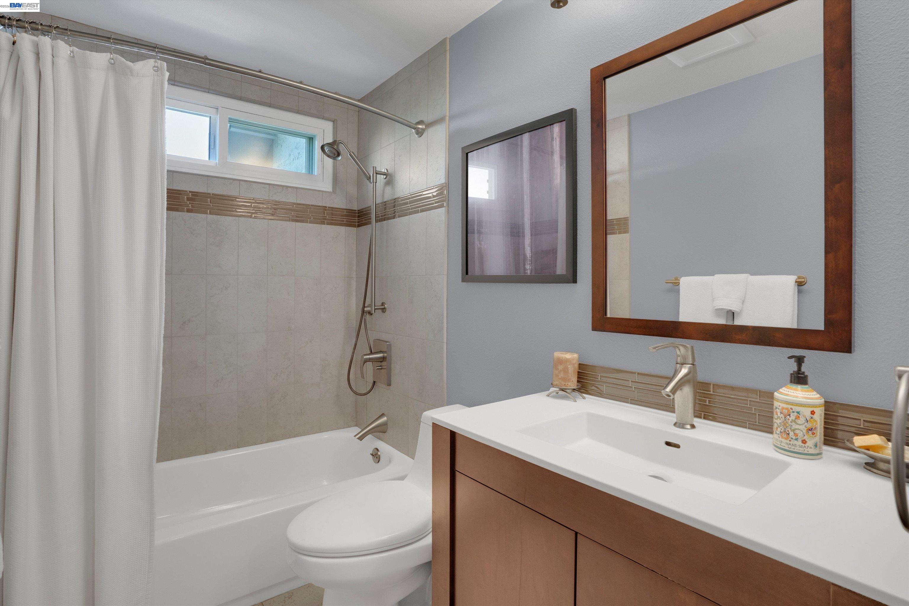 Detail Gallery Image 21 of 31 For 33499 Quail Run Rd, Fremont,  CA 94555 - 4 Beds | 2/1 Baths